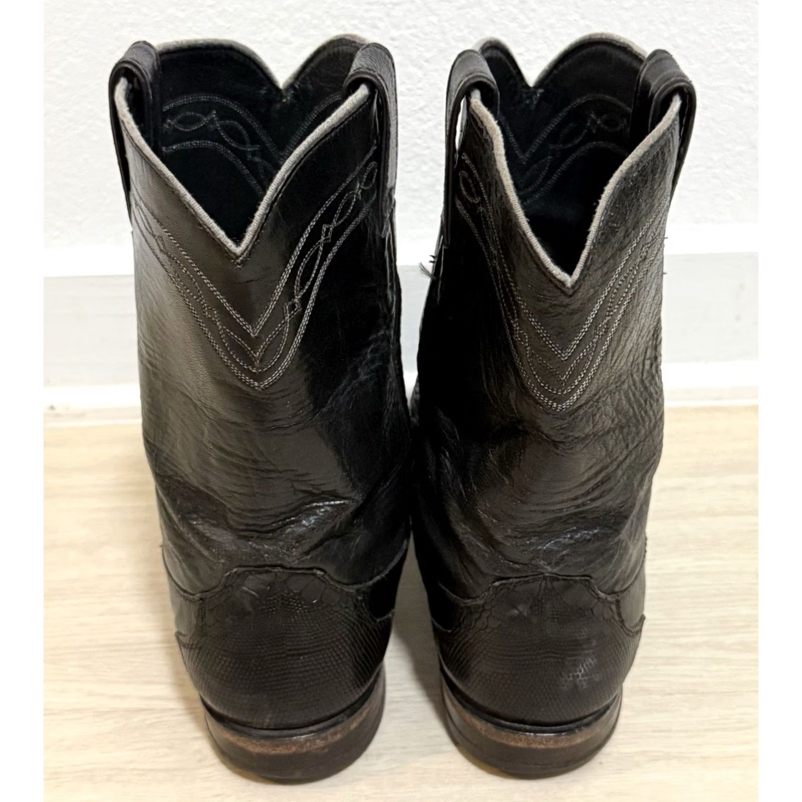 Justin Boots VINTAGE Justin Boots 3112 Cowboy Boot Mid-Calf Leather Black D Mens 10US 44EU Lizard Embroidered Western Cowboy Leather Outsole Boots Size US 10 / EU 43 - 3 Thumbnail