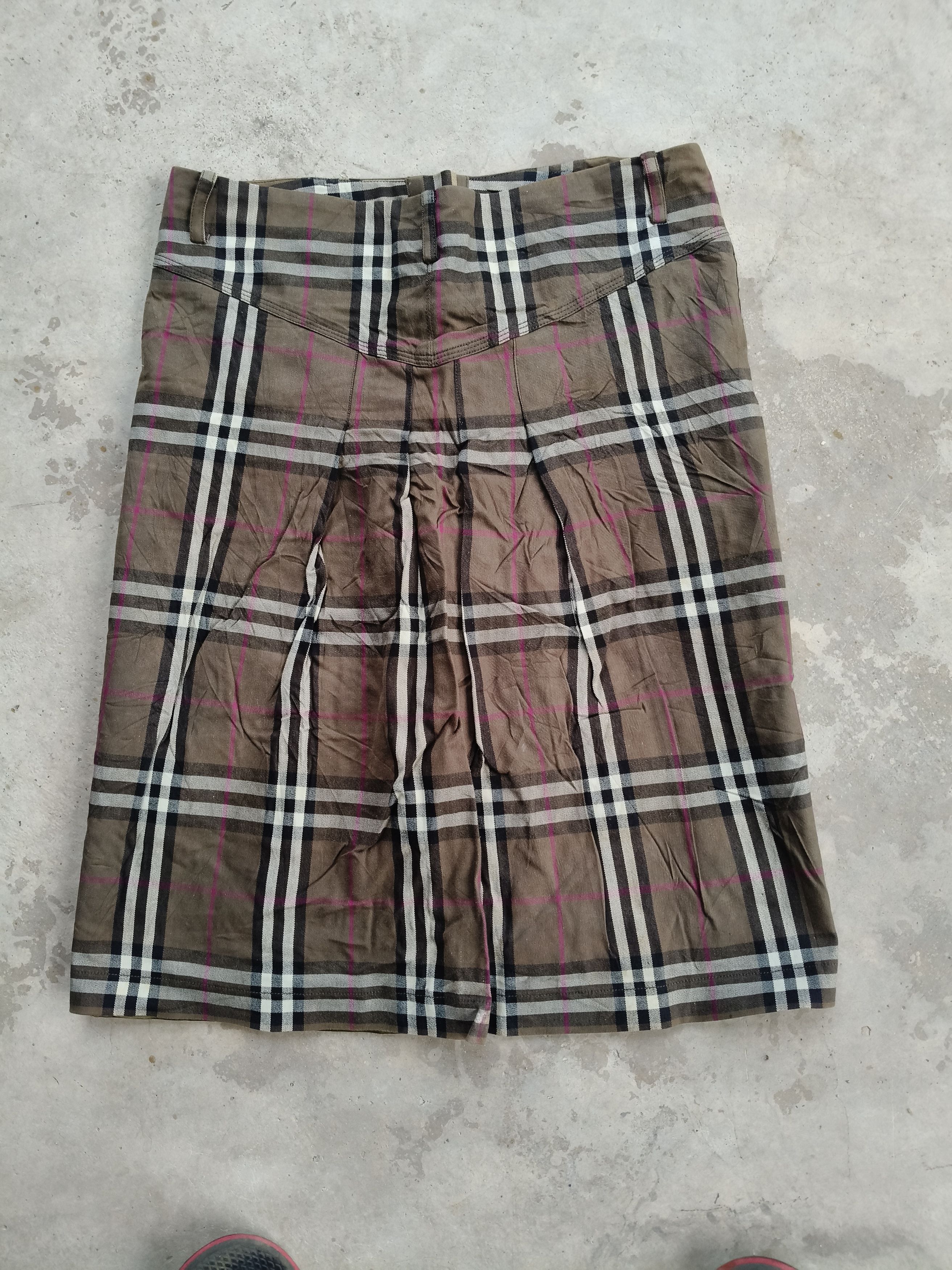 Burberry Burberry Mini Skirt with Pocket Size 31" - 2 Thumbnail