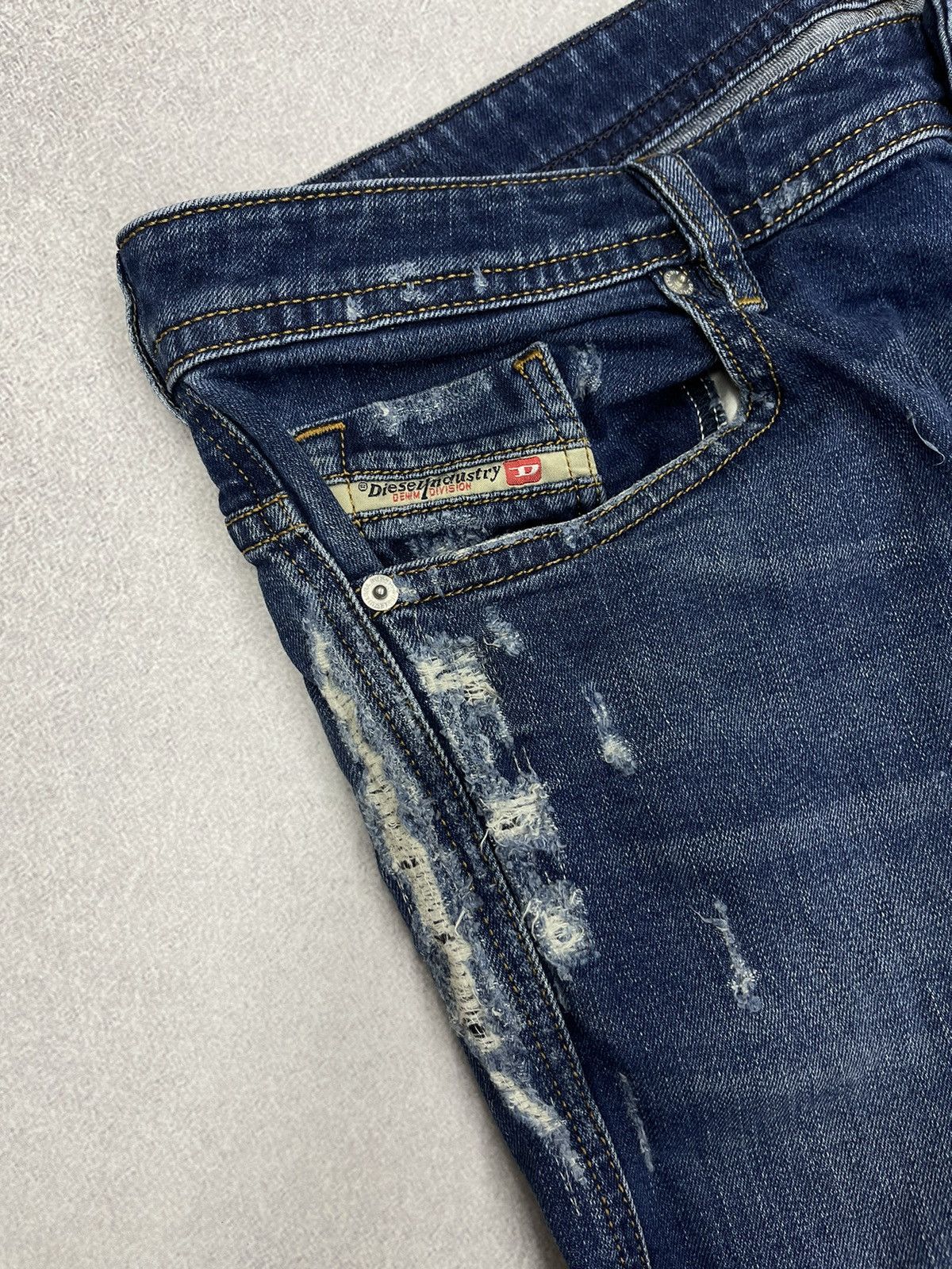 Diesel Mens Diesel Thommer Denim Jeans Blue Distressed Y2K Punk Size US 36 / EU 52 - 4 Thumbnail