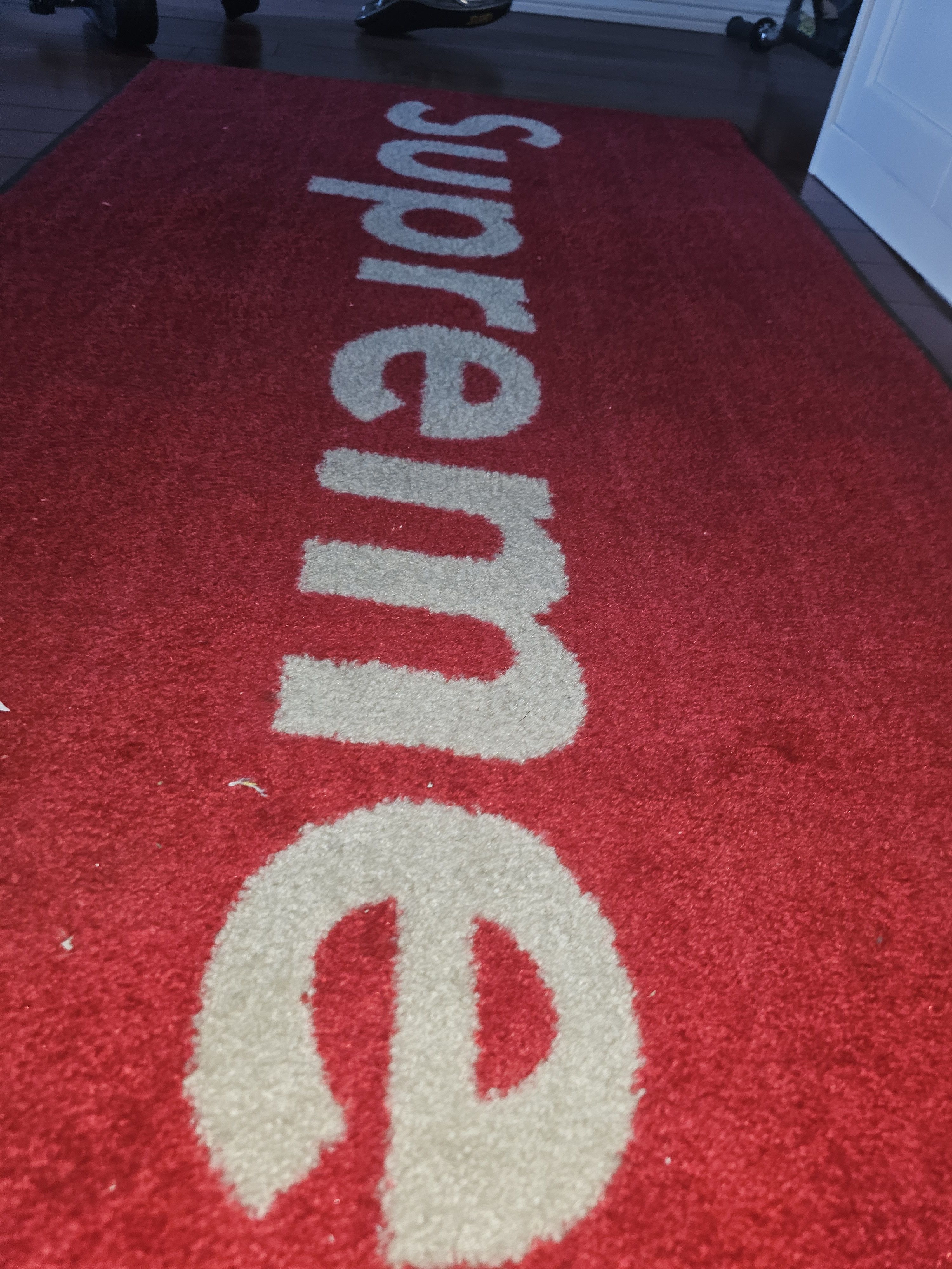 Supreme Supreme Box Logo Store Rug **Rare*Unreleased Size ONE SIZE - 6 Thumbnail