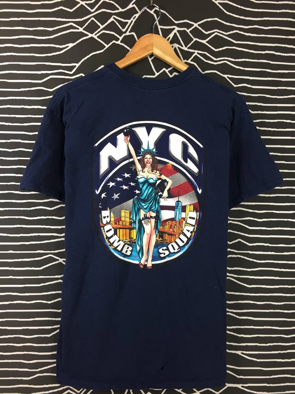 Vintage Vtg NYPD Bomb Squad Lady Liberty Graphic Tactical Tee Size US L / EU 52-54 / 3 - 1 Thumbnail