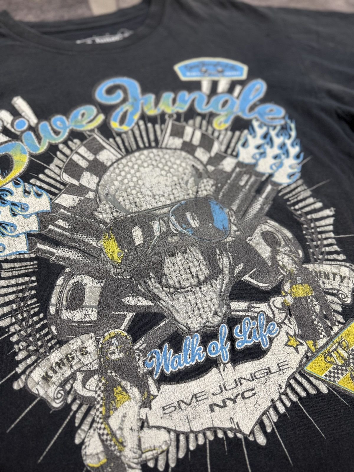 Vintage 5IVE JUNGGEL SKULL ART TSHIRT Size US XL / EU 56 / 4 - 3 Thumbnail