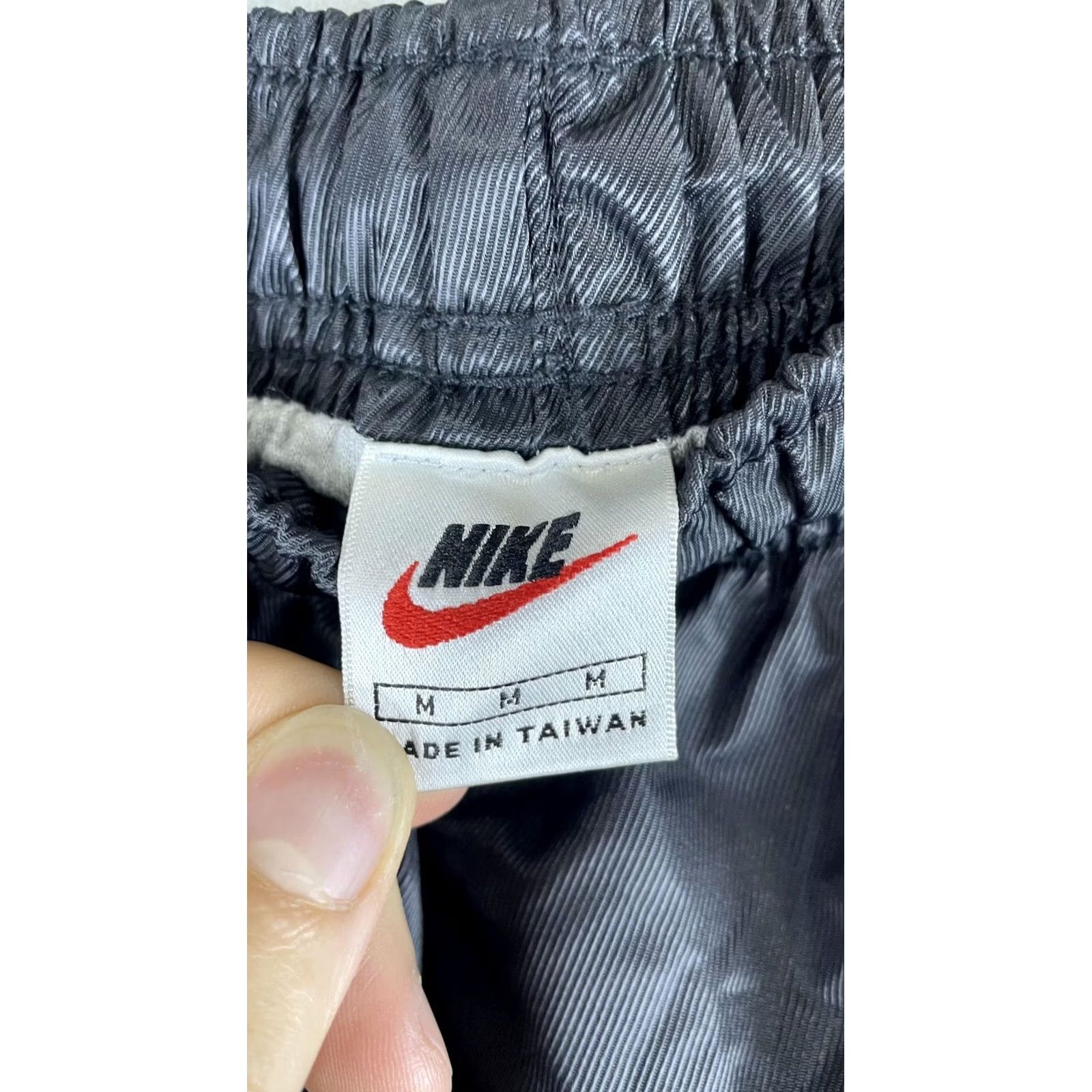 Nike VINTAGE Nike Pants Mens M Black Windbreaker Track Nylon Joggers 90s Size US 31 - 3 Thumbnail