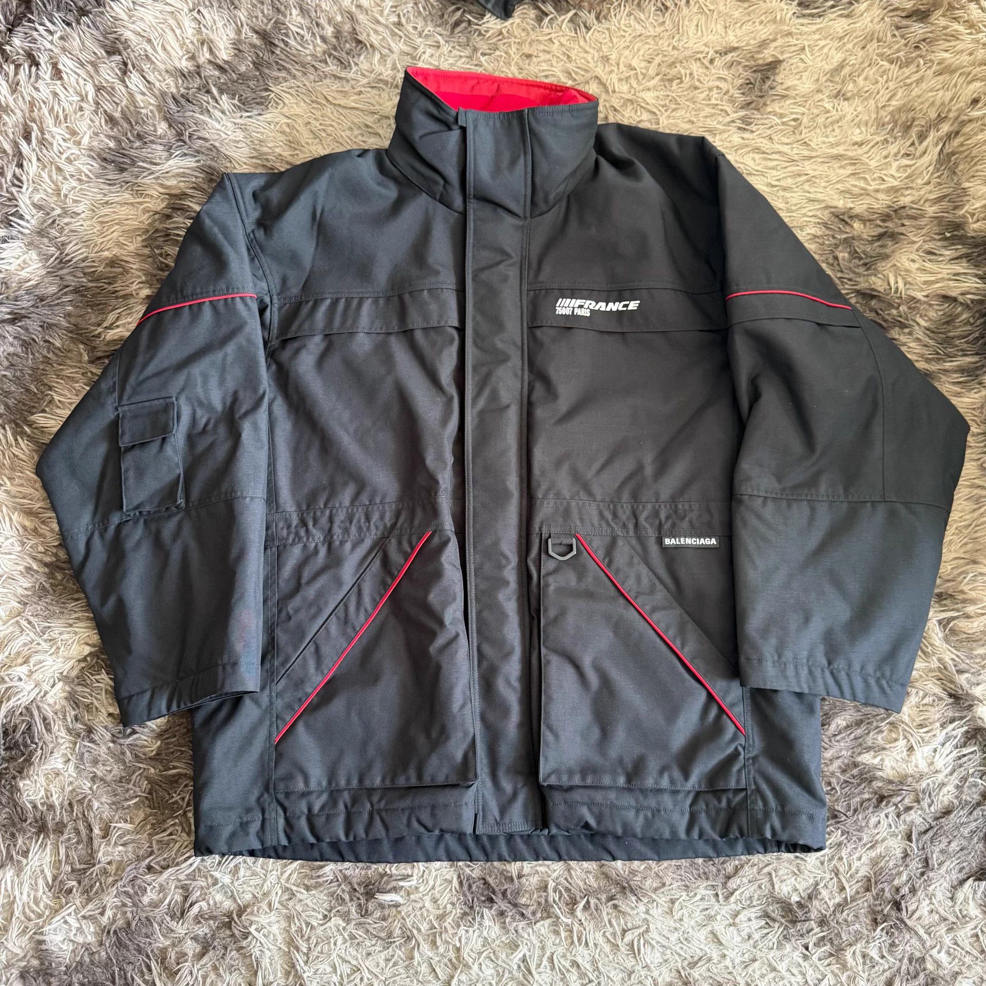 Balenciaga Balenciaga 19fw Parka Runway Black Red Colorblock 46 Size US S / EU 44-46 / 1 - 1 Thumbnail