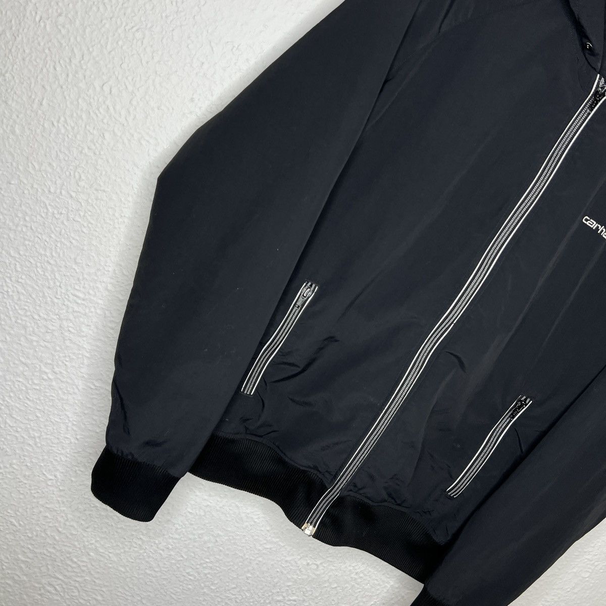 Carhartt × Vintage Vintage Carhartt WiP Jacket Nylon Black Active Logo Hooded Size US L / EU 52-54 / 3 - 2 Thumbnail