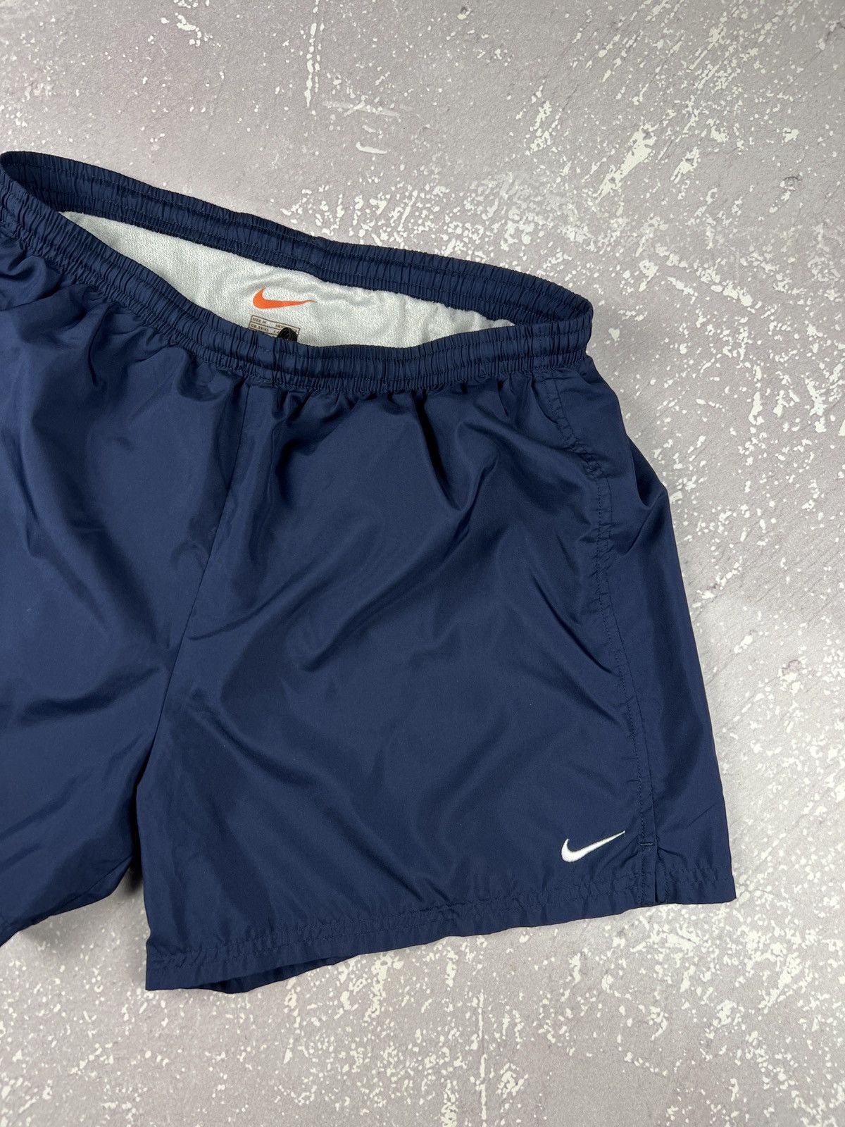Nike Vintage Nike Mini Swoosh Nylon Shorts Mens Medium Size US 31 - 2 Thumbnail
