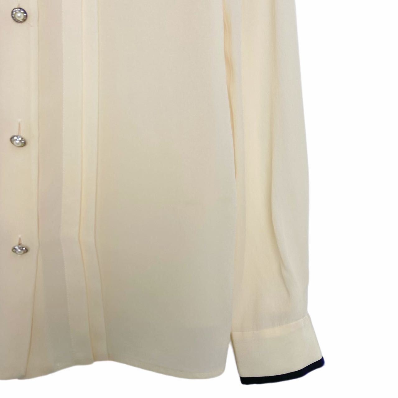 Miu Miu Miu Miu Solid Color Casual Minimalist Silk Top K26WX Size XS / US 0-2 / IT 36-38 - 3 Thumbnail