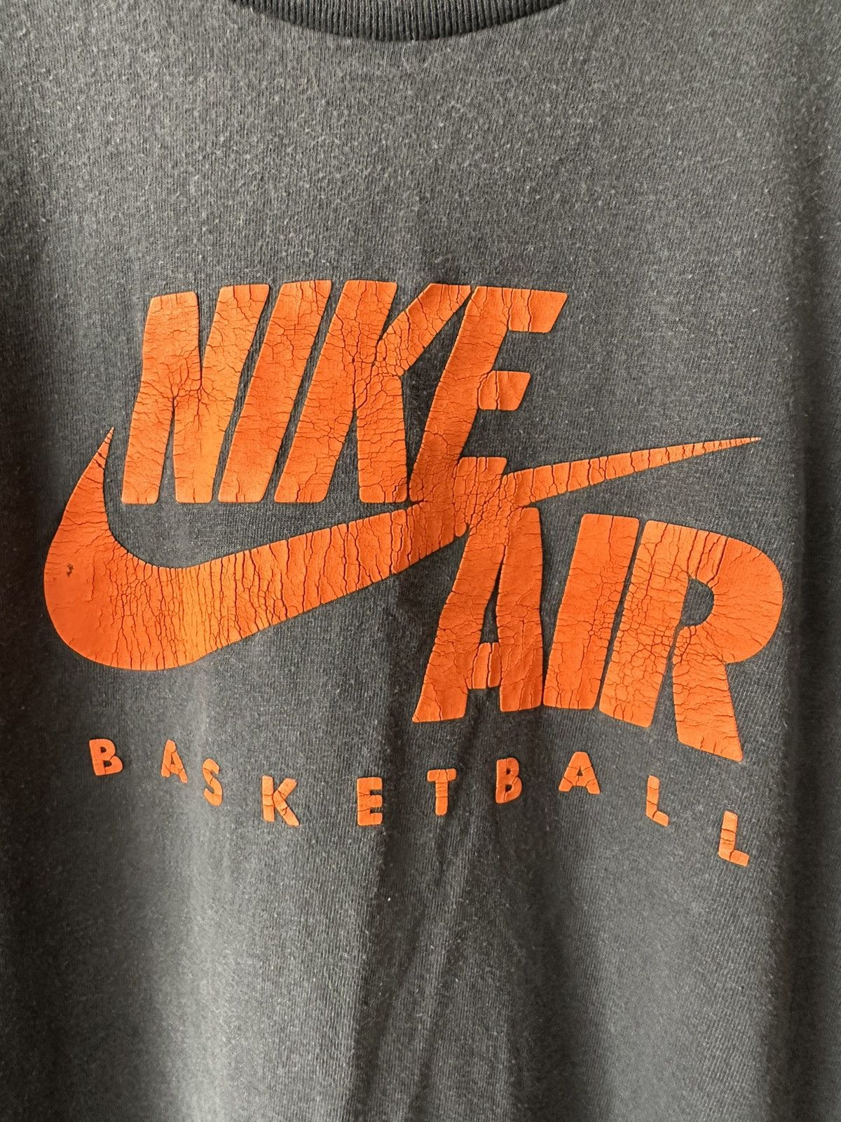Nike Vintage Nike Air Basketball worn t shirt tee big logo Size US XL / EU 56 / 4 - 3 Thumbnail