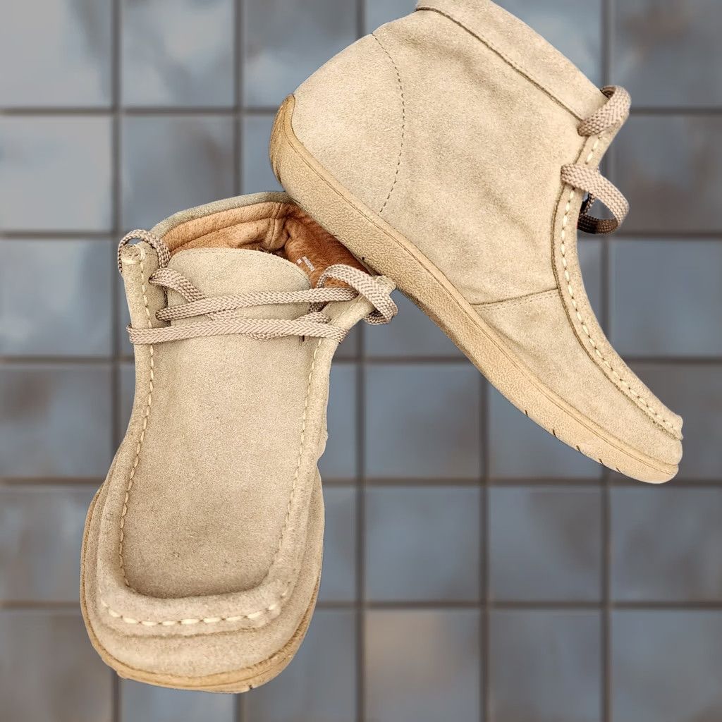 Roots Roots 73 Canada Mens Boots 8M Windsors Chukka Suede Leather Ankle Driving Casual Boots Mens 8 Beige Leather Chukka Boots Canada Mens Shoes Size US 8 / EU 41 - 1 Thumbnail