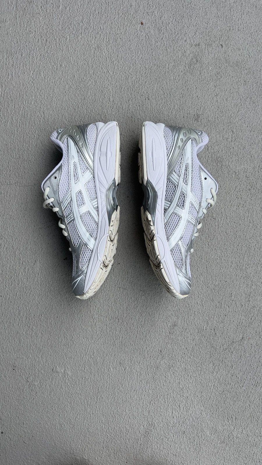Asics × JJJJound ASICS Gel Kayano 14 JJJJound Silver Size US 10 / EU 43 - 2 Thumbnail