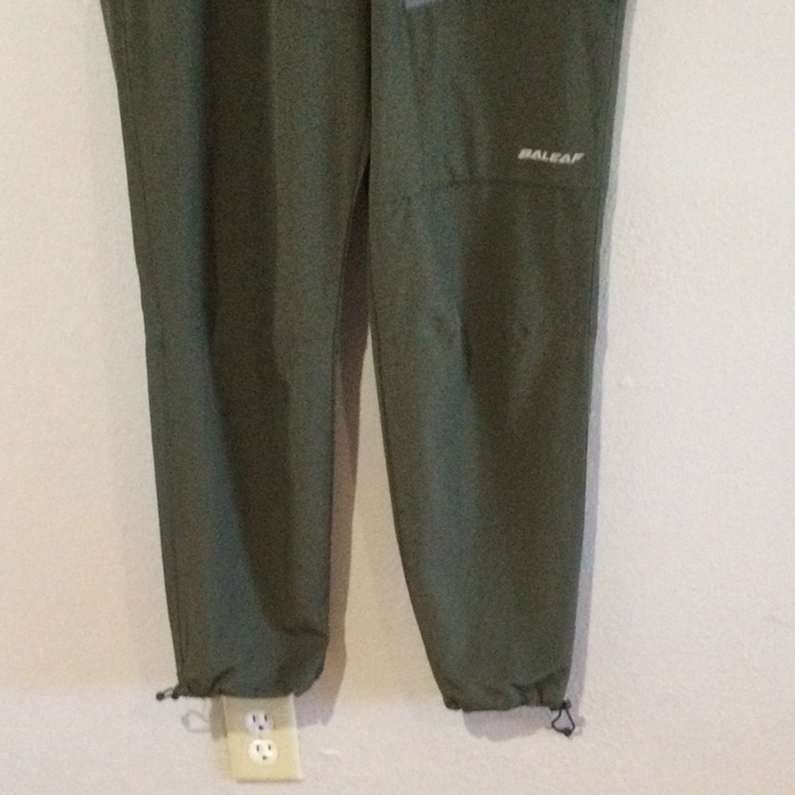 Other Baleaf Green Elastic Waist Lightweight Jogger Pant Size L Size 32" / US 10 / IT 46 - 3 Thumbnail