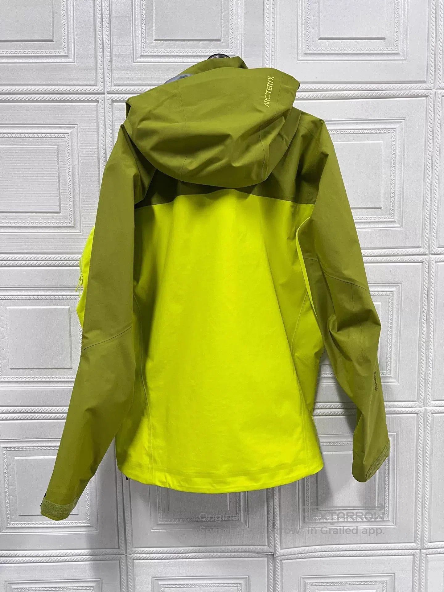 Arc'teryx Green Hooded Waterproof Jacket Size M. Size US M / EU 48-50 / 2 - 2 Thumbnail