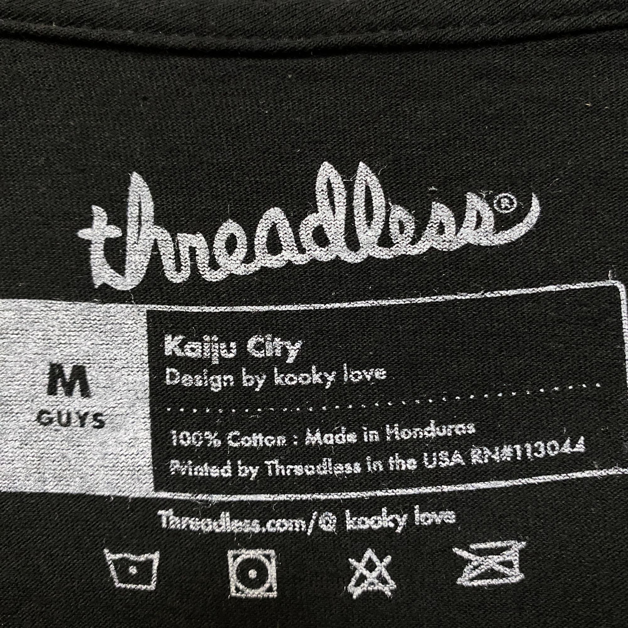 Anime × Other Kaiju city Tshirt size medium Size US M / EU 48-50 / 2 - 4 Thumbnail
