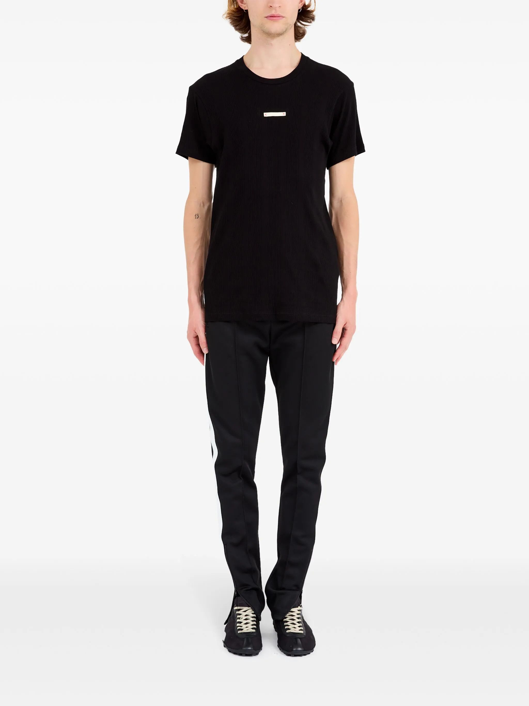 Maison Margiela o1w1db10126 Four-Stitch Logo T-Shirt in Black Size US M / EU 48-50 / 2 - 2 Thumbnail