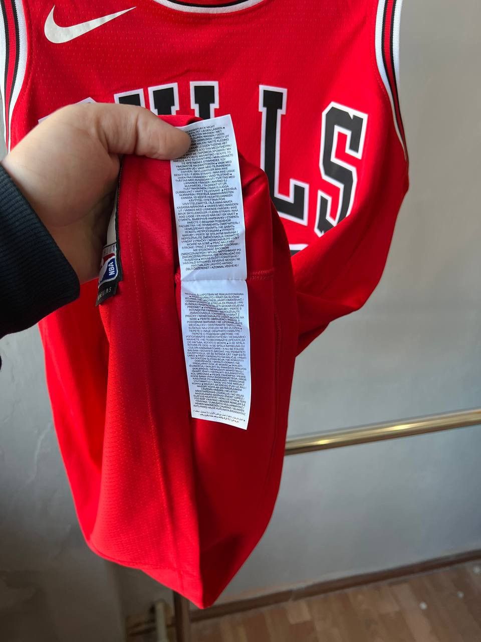 NBA 2021 CHICAGO BULLS #24 MARKKANEN BASKETBALL JERSEY NBA NIKE Size US M / EU 48-50 / 2 - 8 Thumbnail