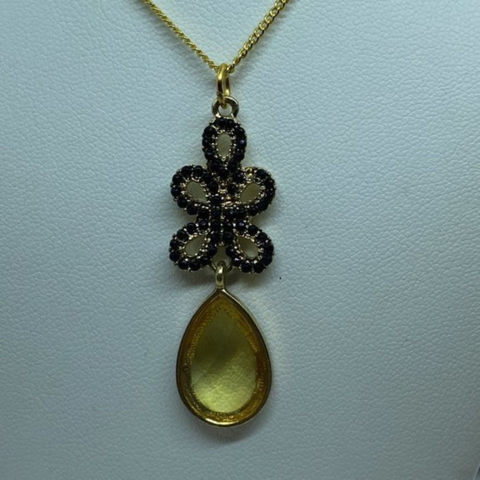Handmade Gold-Tone Black Beaded Yellow Rhinestone Pendant Size ONE SIZE - 2 Thumbnail