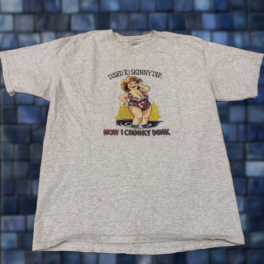 Gildan VINTAGE Florida Funny Cartoon Swim Skinny Dip Body Positive Humor Tshirt Tee XL Shirt Unisex Adults 90s Gray Cotton Gildan Logo Short Sleeve Crew Neck Size US XL / EU 56 / 4 - 1 Thumbnail