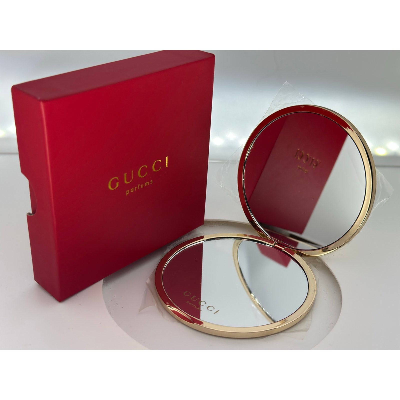 Gucci Gucci Novelty Gift W Purchase Gold DoubleSidedMirrorCompact Size ONE SIZE - 1 Thumbnail