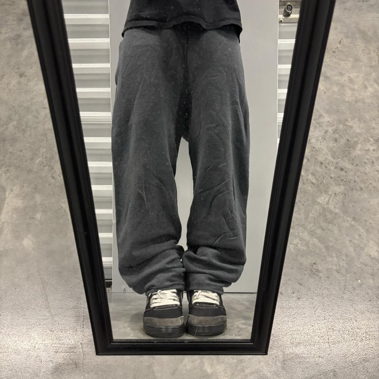 Japanese Brand × Vintage Crazy Vintage Y2K/2000s Dark Grey Essential Sweatpants! Size US 28 / EU 44 - 1 Thumbnail