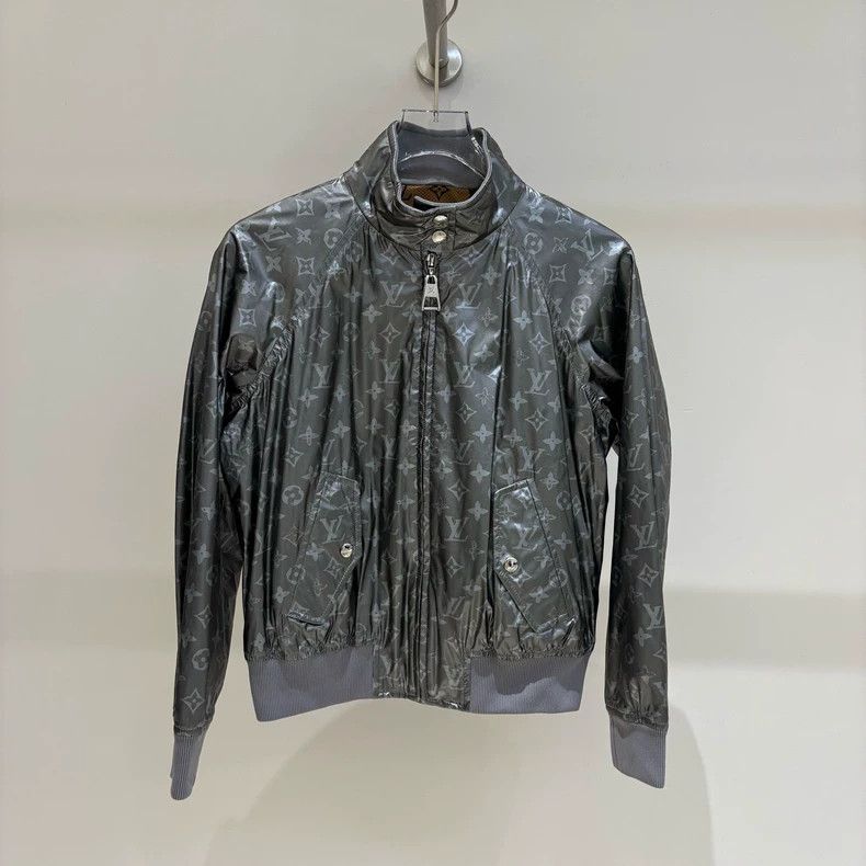 Louis Vuitton Louis Vuitton Titanium Empty Silver Full Print Jacket Size XS / US 0-2 / IT 36-38 - 1 Thumbnail