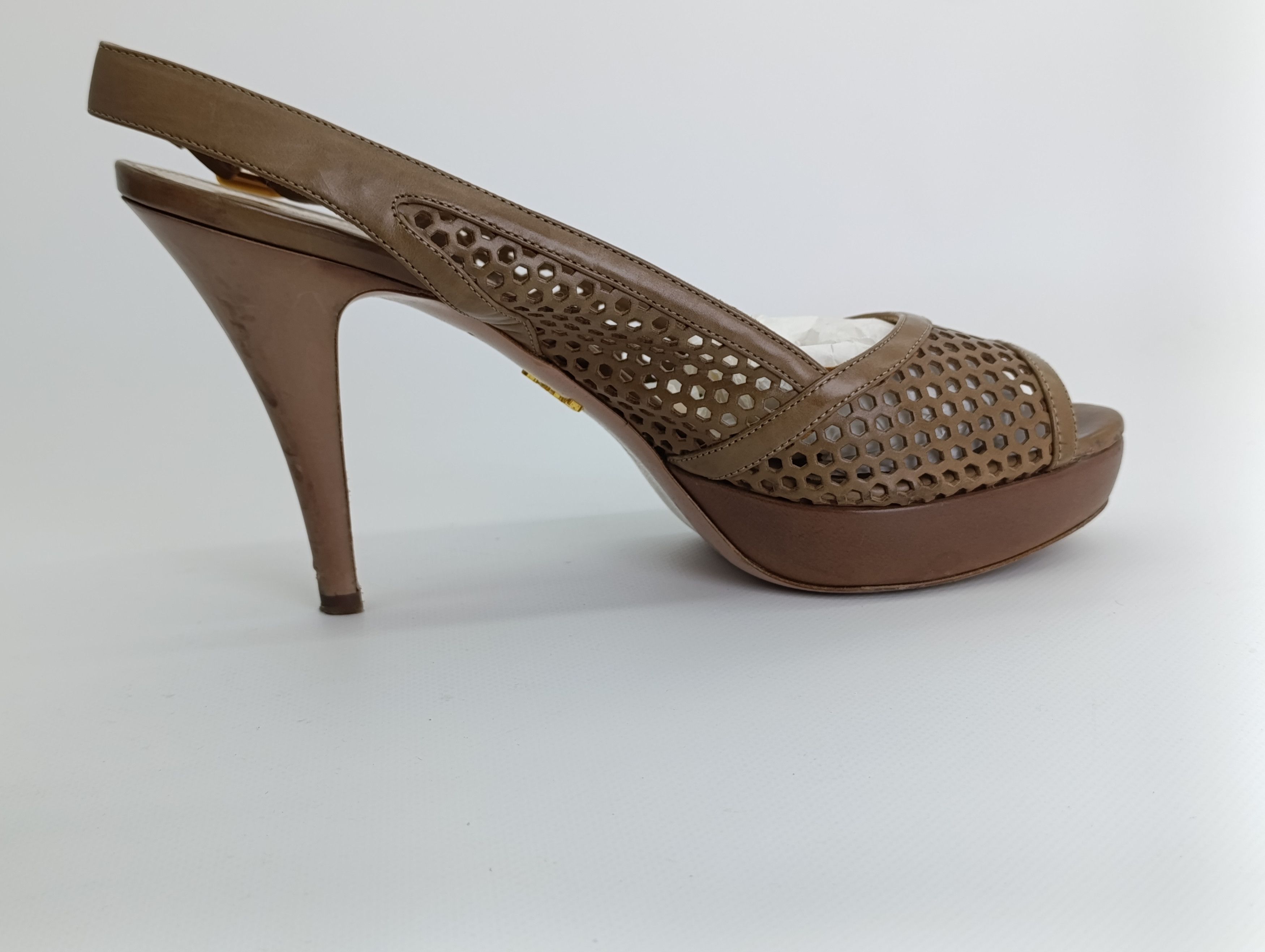 Prada PRADA TORTILLA LEATHER LASER CUT SLINGBACK SANDALS Size US 10.5 / IT 40.5 - 6 Thumbnail