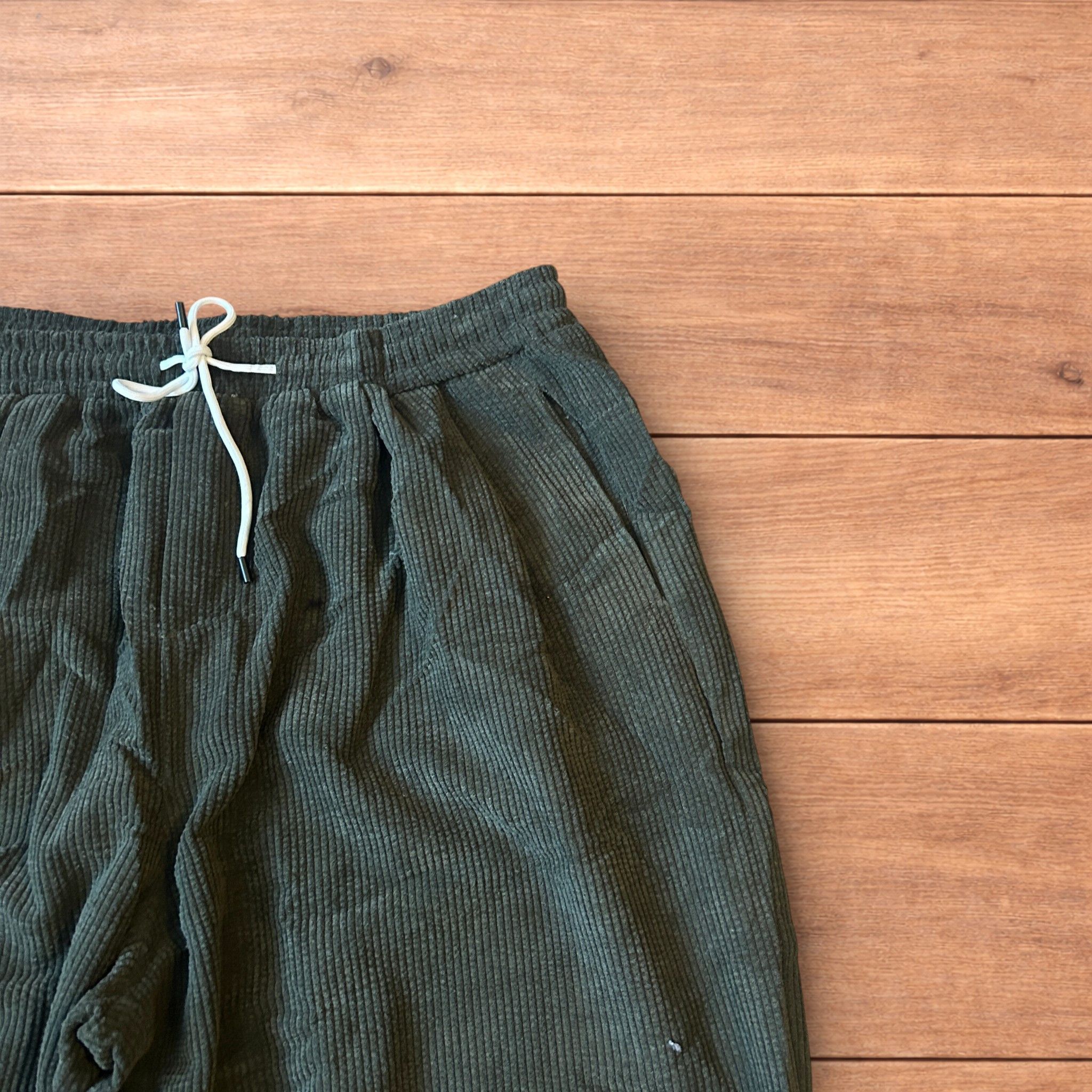 Japanese Brand Super baggy wide leg skater corduroy trousers in khaki green Size US 34 / EU 50 - 3 Thumbnail