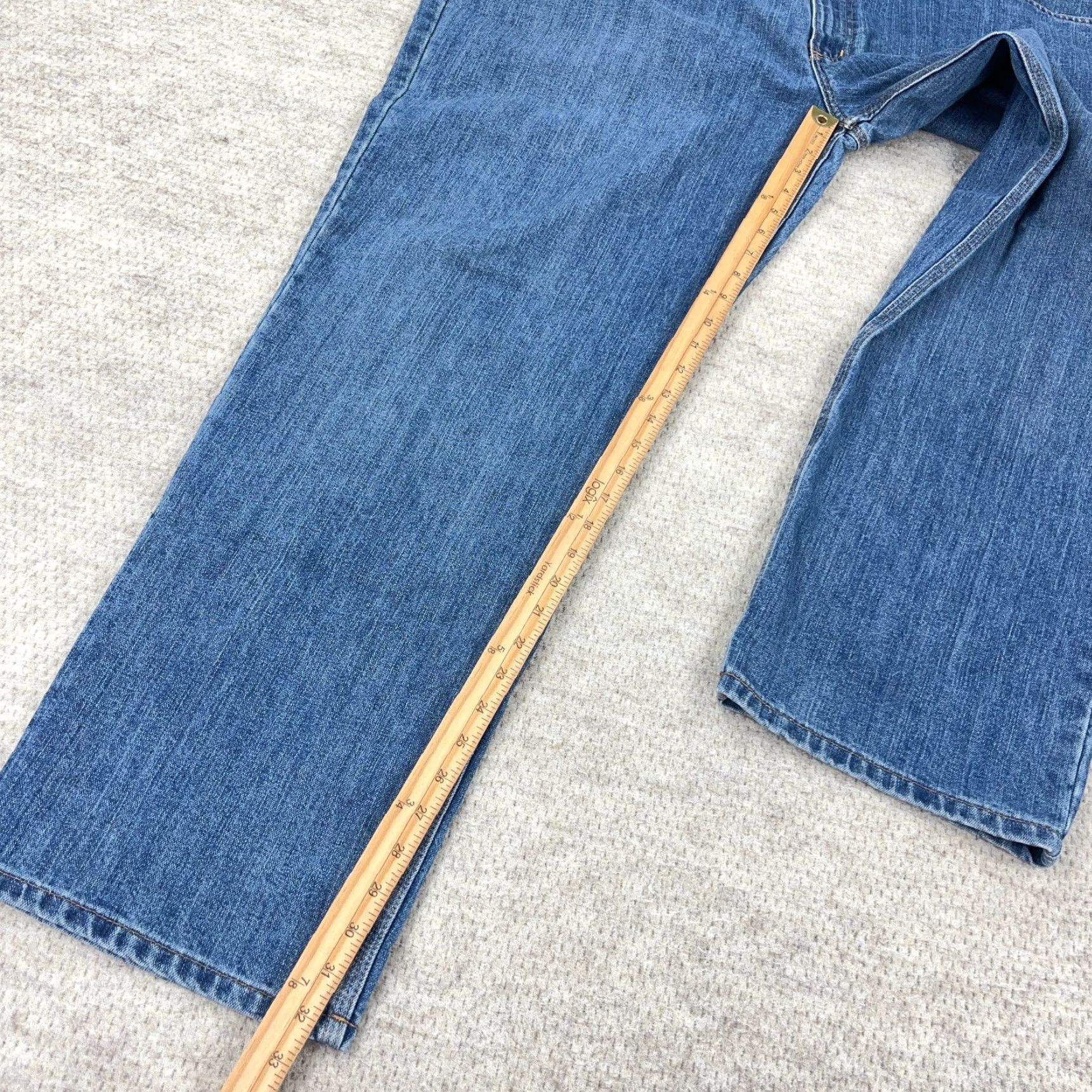 Carhartt Carhartt Jeans Men 44x32 Relaxed Fit Straight Leg Medium Wash Blue Work Denim 5-Pocket USA Style: Straight Mens Size US 44 / EU 60 - 7 Thumbnail