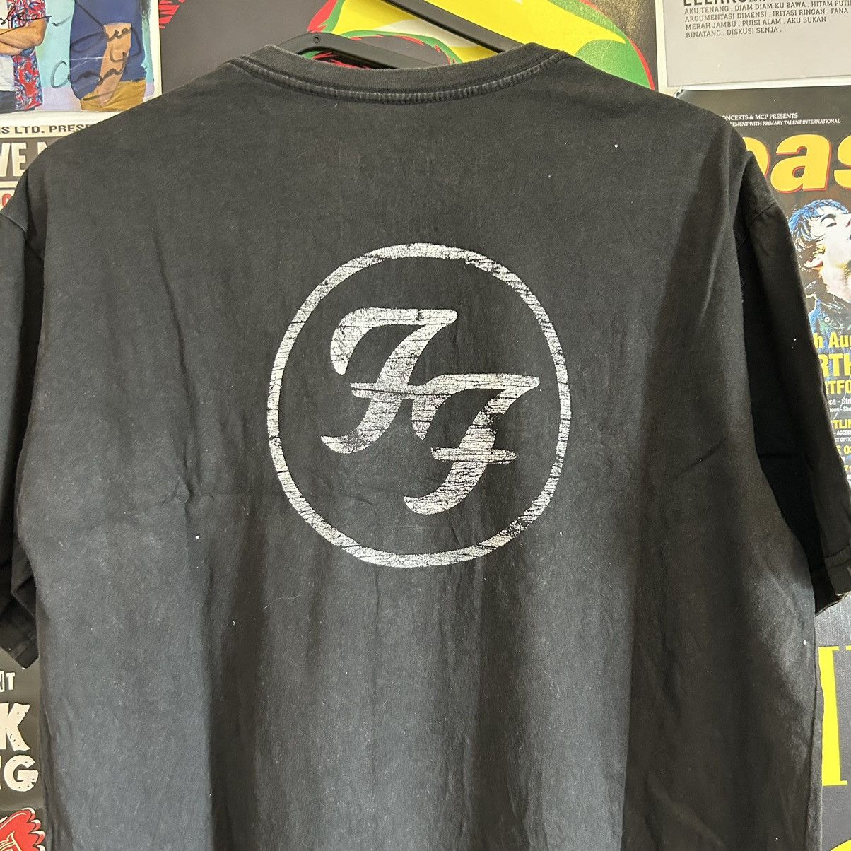 Band Tees Vintage Foo Figters Band T-Shirt Size US M / EU 48-50 / 2 - 5 Thumbnail