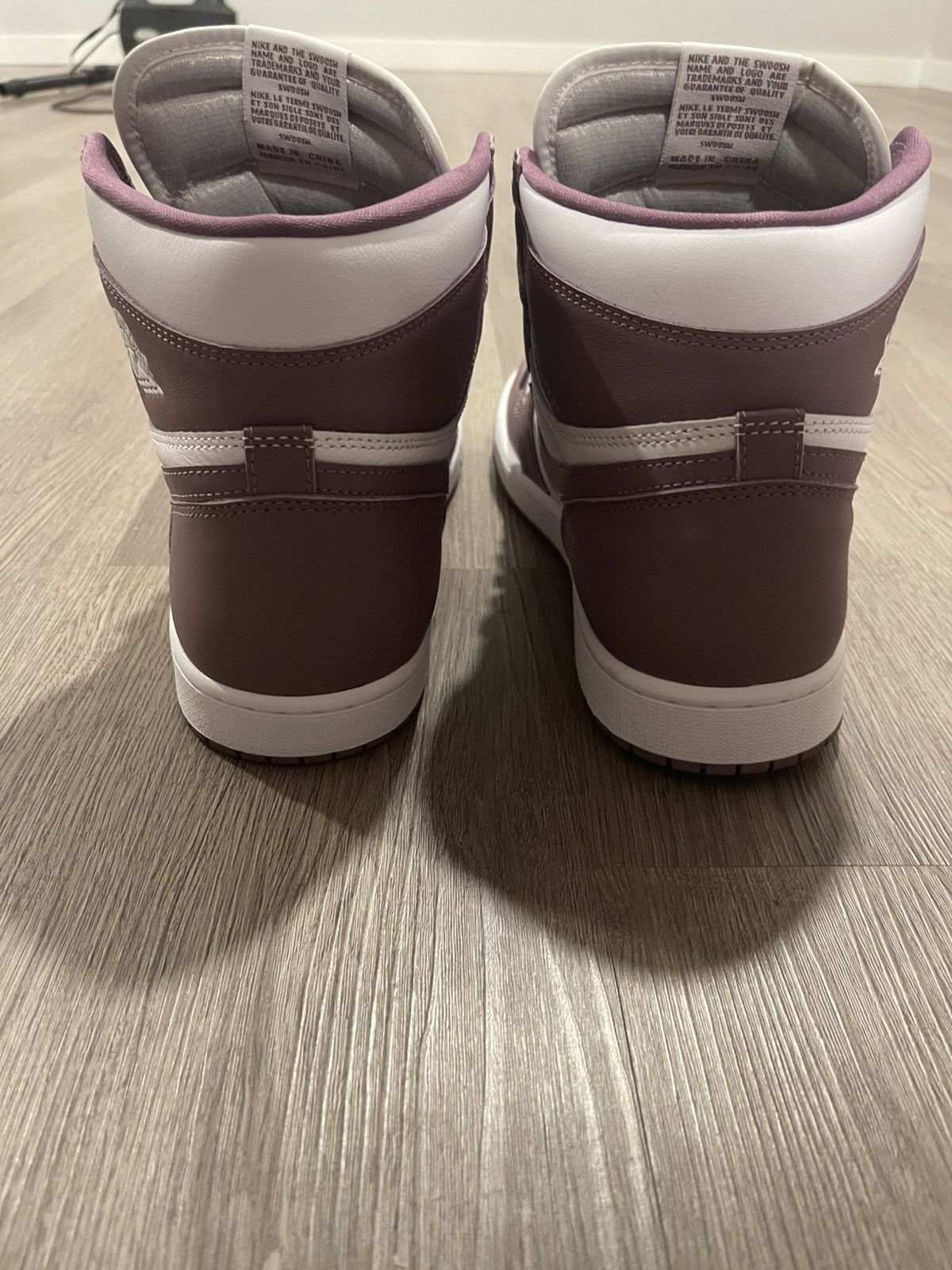 Nike Air Jordan 1 Retro OG Size US 12 / EU 45 - 7 Thumbnail