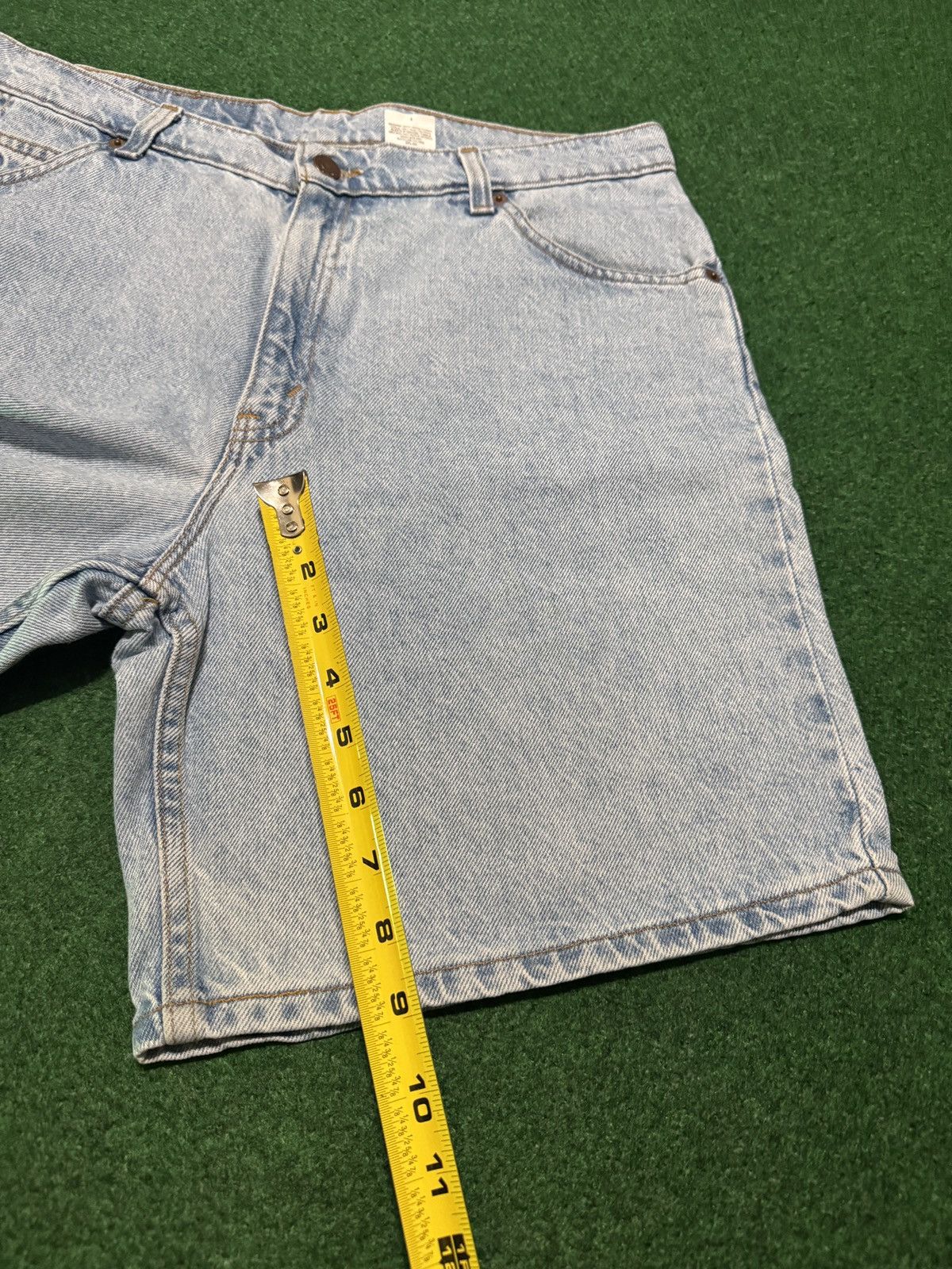 Levi's Vintage Clothing Vintage 90s Levi’s 950 Womens 13 High Waist 9” Denim Shorts Size 33" - 7 Thumbnail