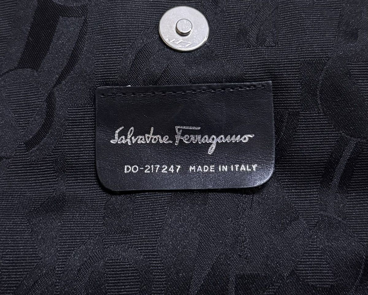 Salvatore Ferragamo Salvatore Ferragamo Clutch Bag Gancini-monogram Black Size ONE SIZE - 8 Thumbnail