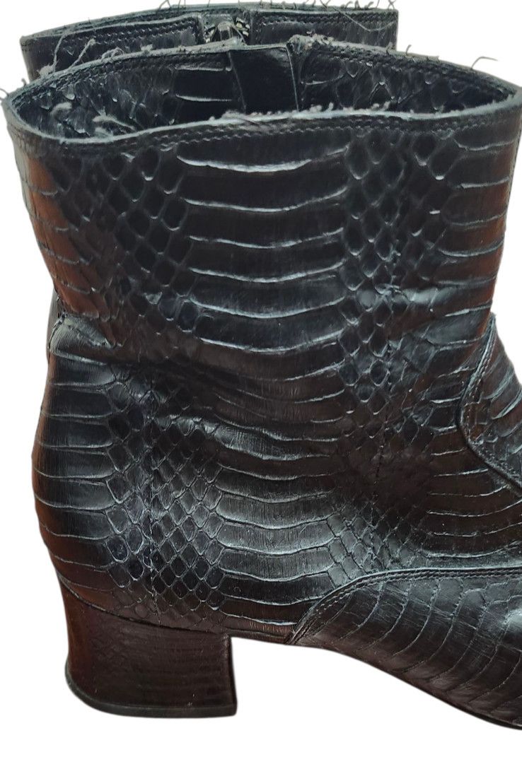 Gianni Barbato Gianni Barbato archive rare Python Leather ankle boots Size US 9.5 / IT 39.5 - 5 Thumbnail