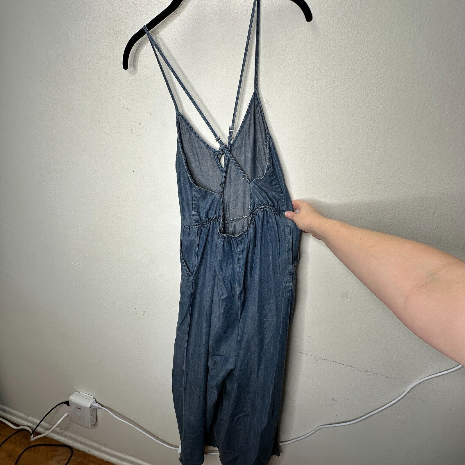 Other Lovestitch Wide Spaghetti Strap V-Neck Front Tie Jumpsuit S Size 27" / US 4 / IT 40 - 7 Thumbnail