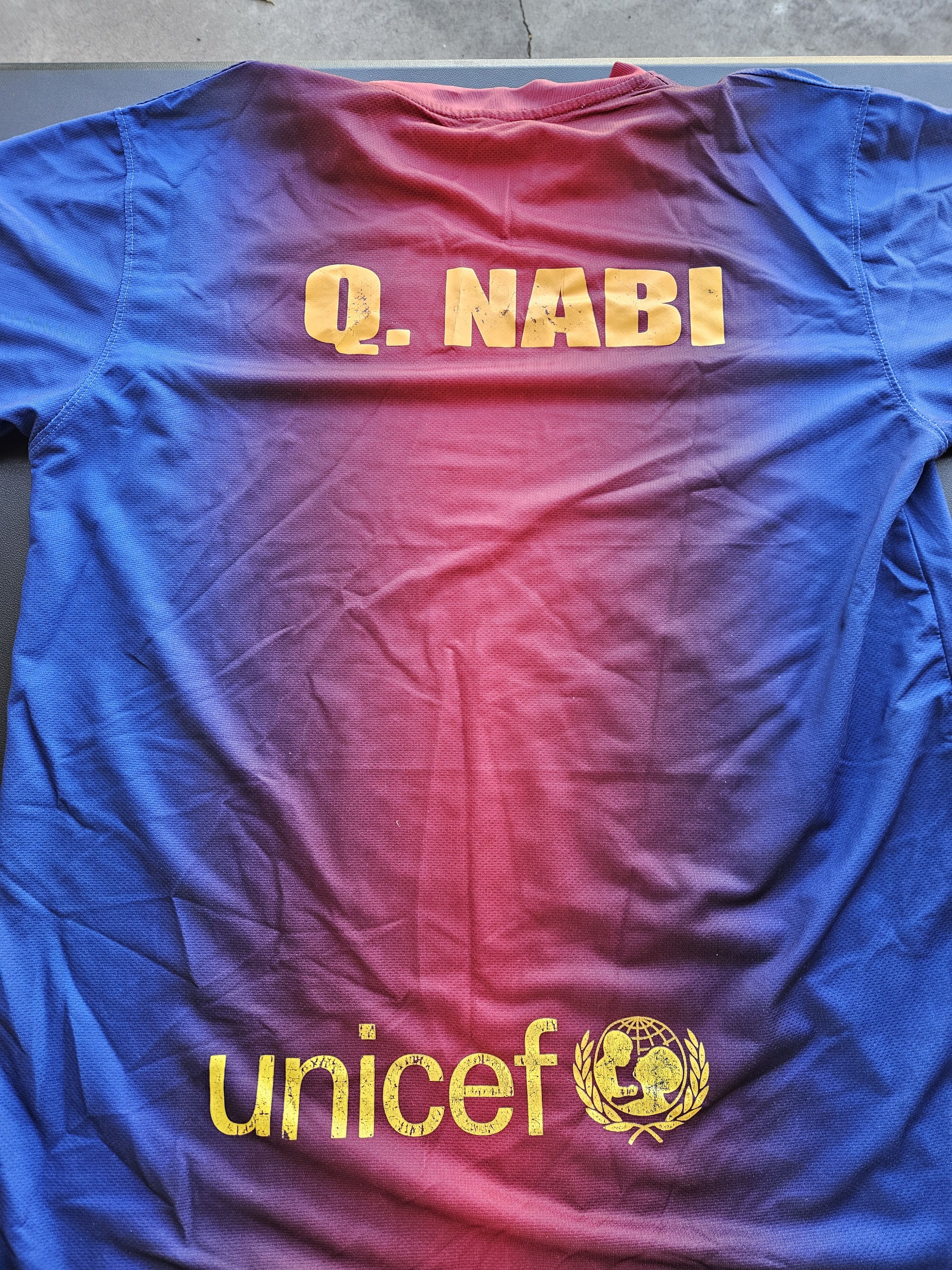 Other FC Barcelona Y2K Soccer Jersey Size US L / EU 52-54 / 3 - 4 Thumbnail