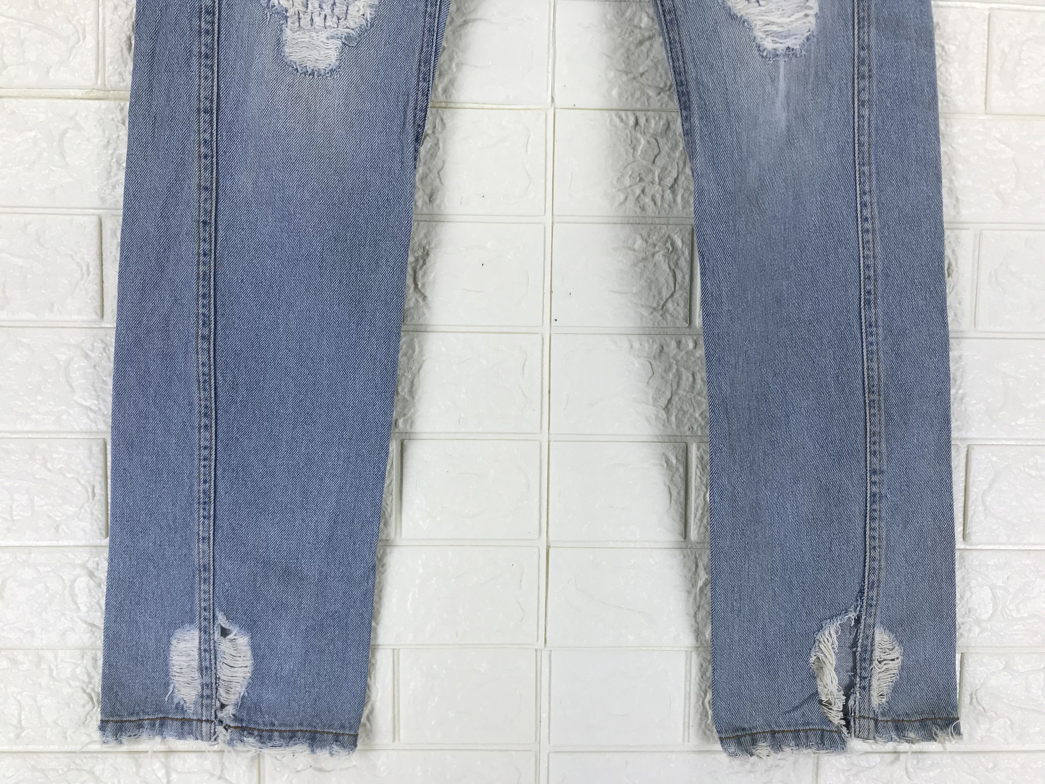 Zadig & Voltaire Zadig & Voltaire Buttons Fly Distressed Jeans Size US 31 - 4 Thumbnail