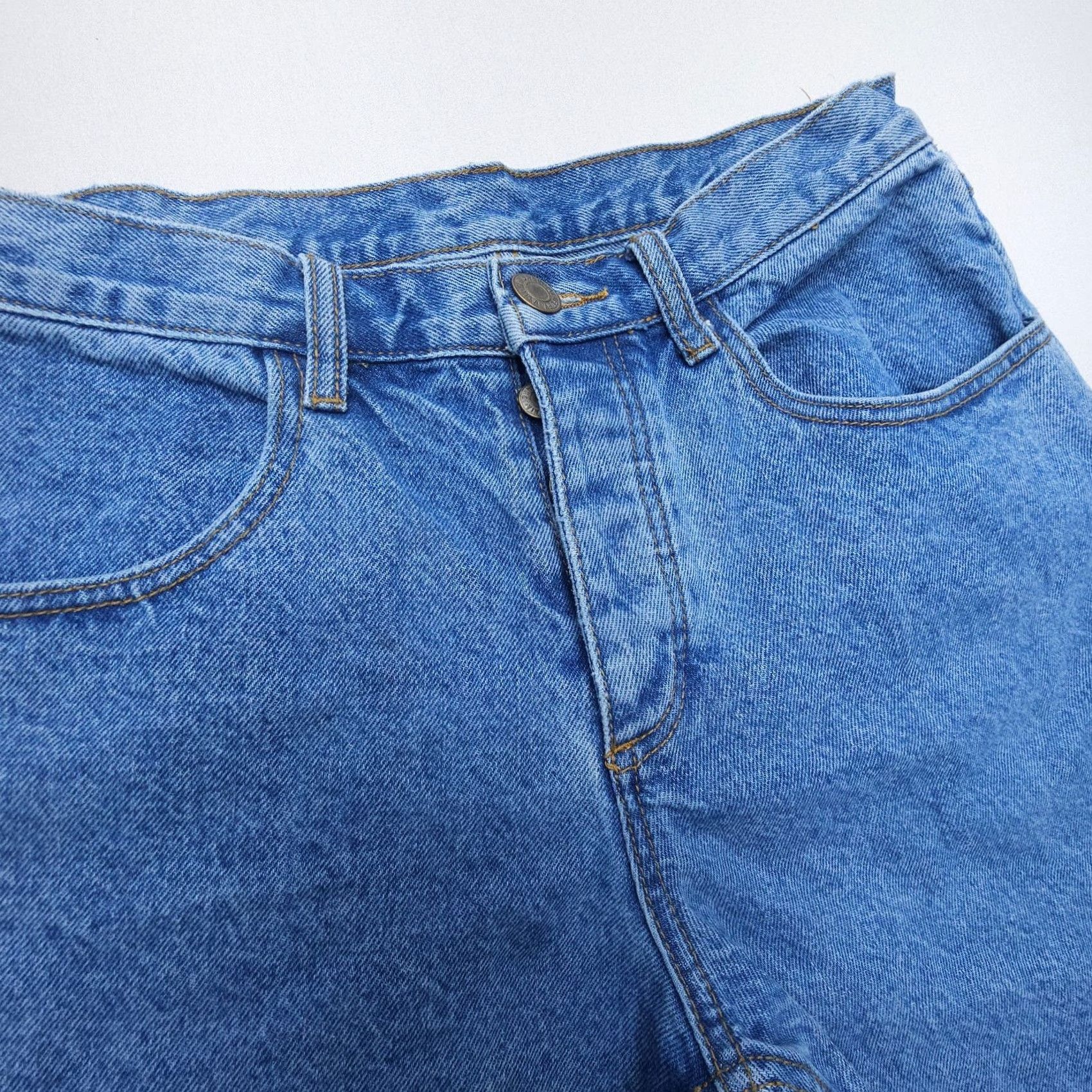 Brandy Melville Brandy Melville John J. Galt Button Fly High Rise Straight Jeans 30 x 29 Denim Blue 100% Cotton Womens Jeans Size 30" / US 8 / IT 44 - 4 Thumbnail