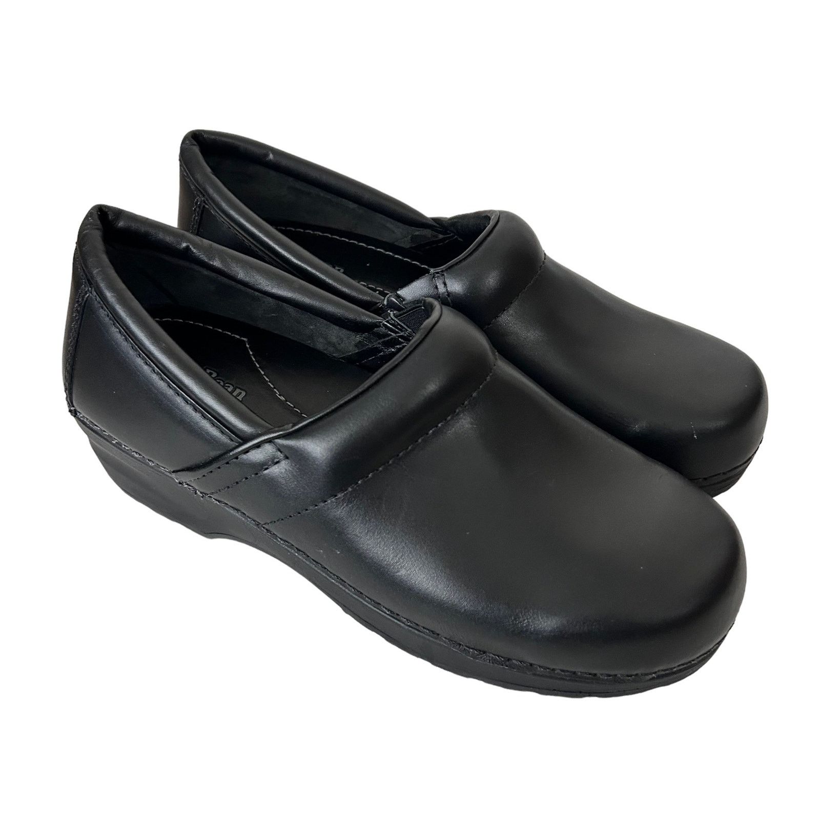 L.L. Bean LL Bean Black Leather Slip On Clogs Sz 7.5 Size US 7.5 / IT 37.5 - 9 Thumbnail