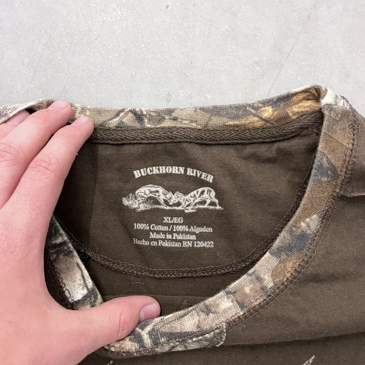 Realtree × Vintage Y2K Brown Realtree Long Sleeve Skater Style Goth Emo XL Size US XL / EU 56 / 4 - 3 Thumbnail