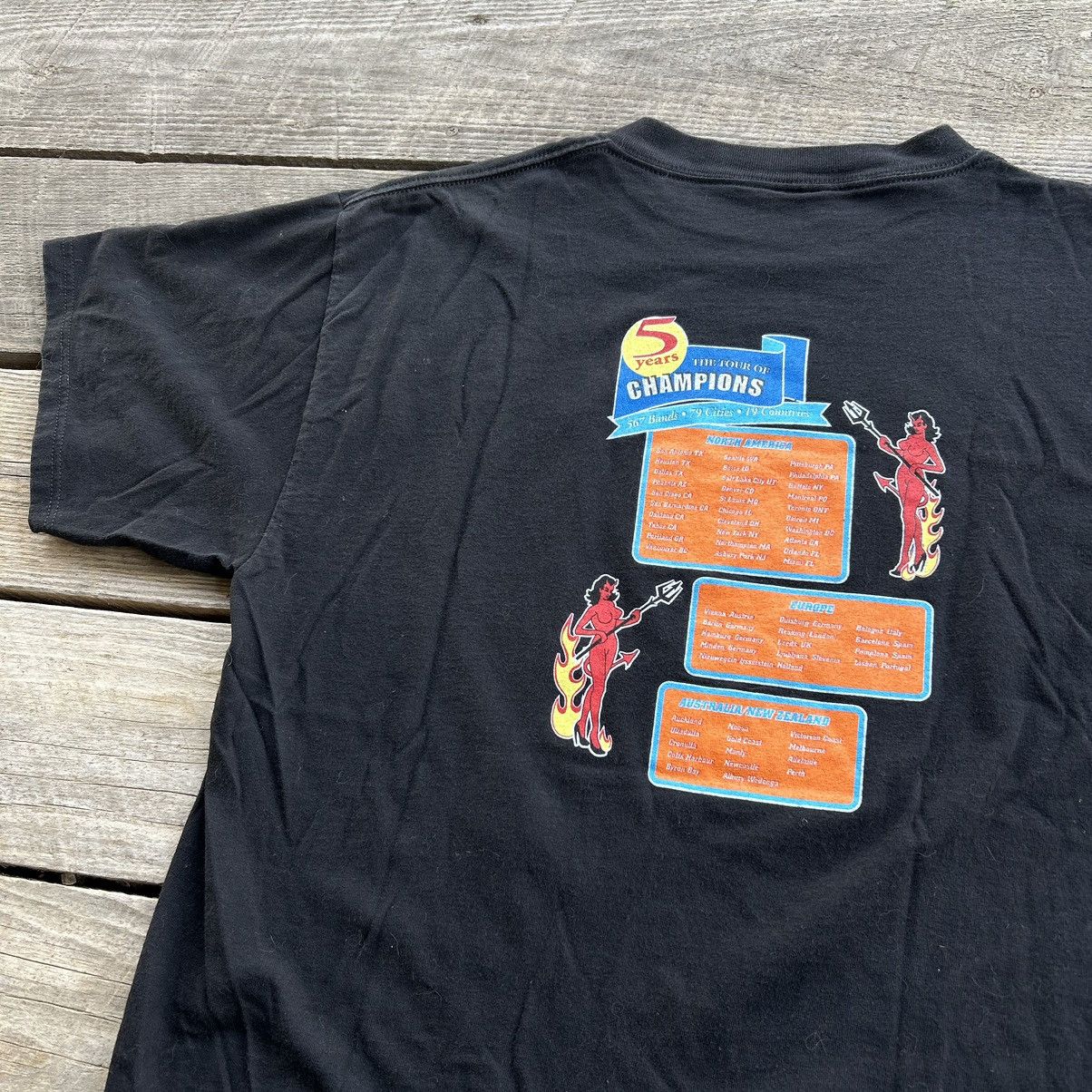 Band Tees Vintage 1999 Vans Warped Tour Concert Promo Devil T Shirt Size US XL / EU 56 / 4 - 3 Thumbnail