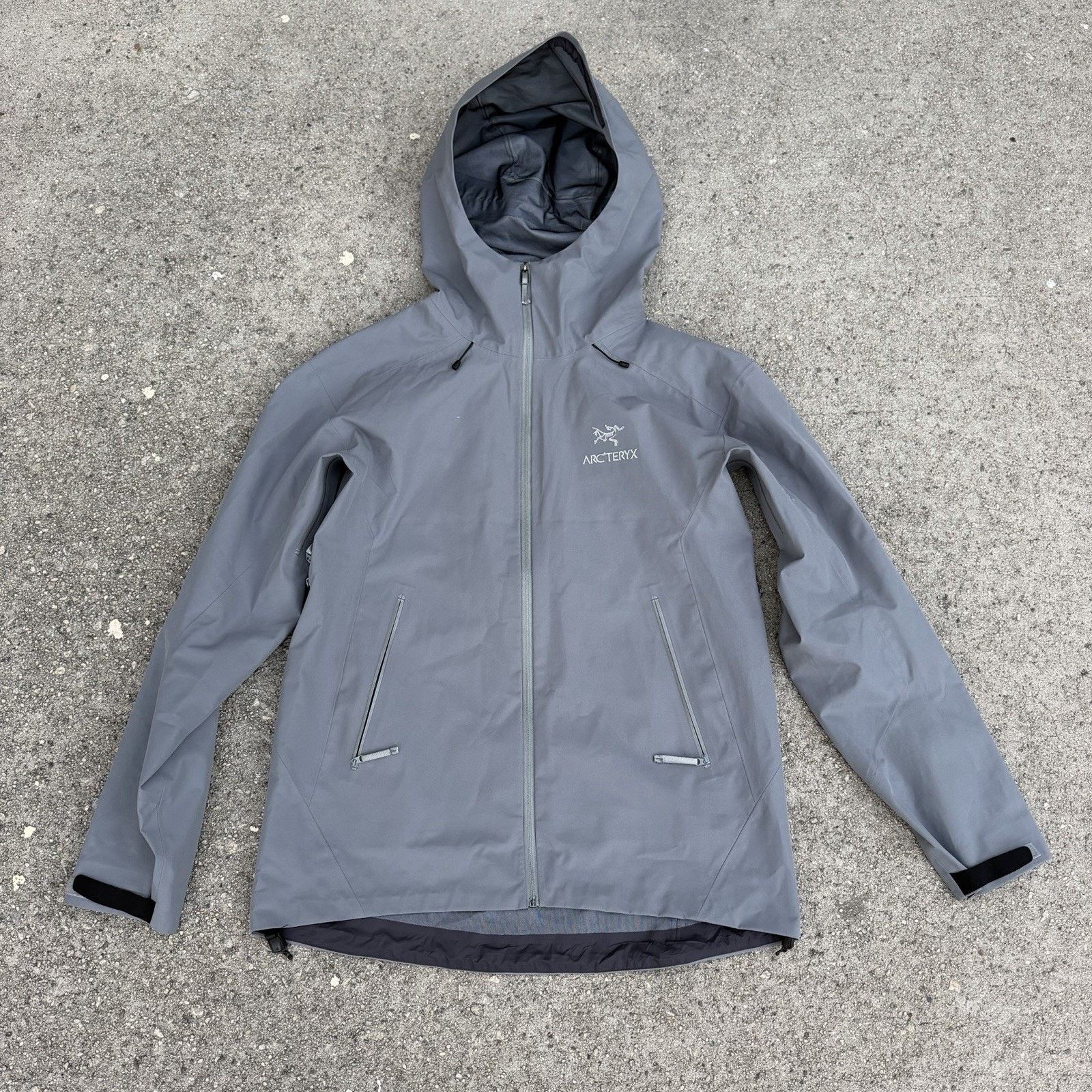 Arc'teryx Arcteryx Void Grey Beta LT Jacket XL Men Gorpcore Goretex Size US XL / EU 56 / 4 - 1 Thumbnail
