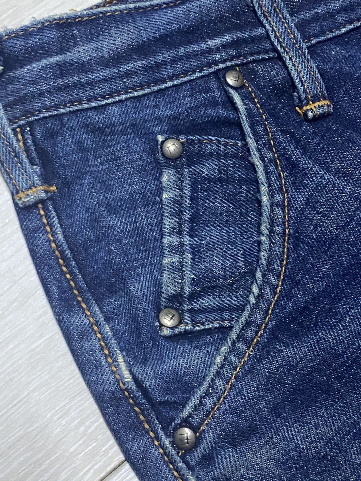 Edwin Vintage Edwin E Function Twist Leg Loose Jeans Size US 31 - 12 Thumbnail