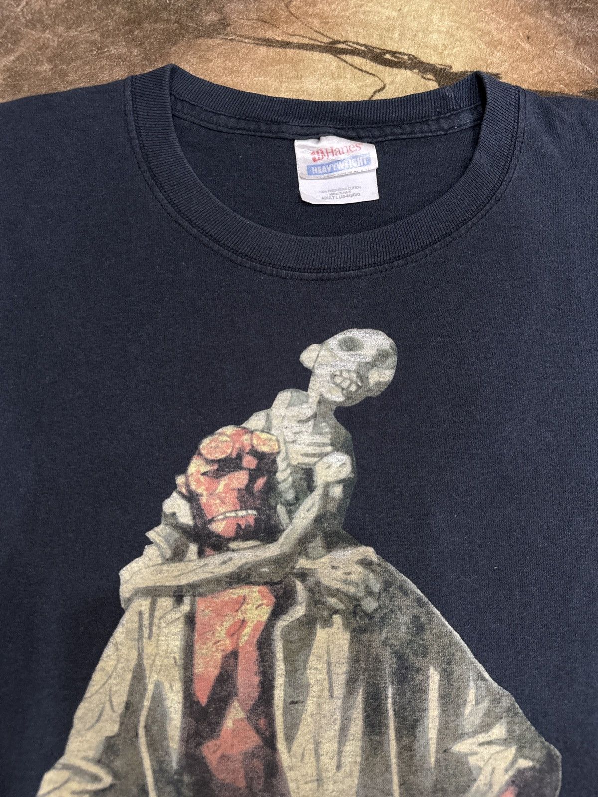 Vintage ‼️Vintage Hellboy short by mike mignola ‼️ Size US L / EU 52-54 / 3 - 3 Thumbnail