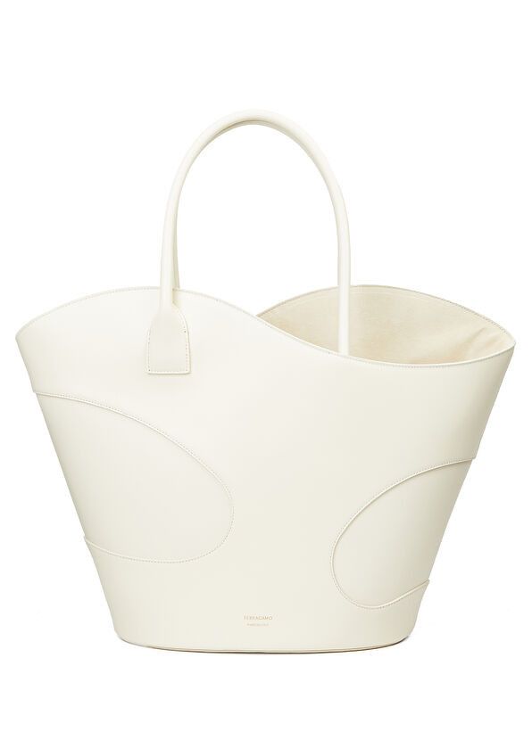 Salvatore Ferragamo o1s1rm0924 Size: OS / Leather Shoulder Bag in White Size ONE SIZE - 1 Thumbnail