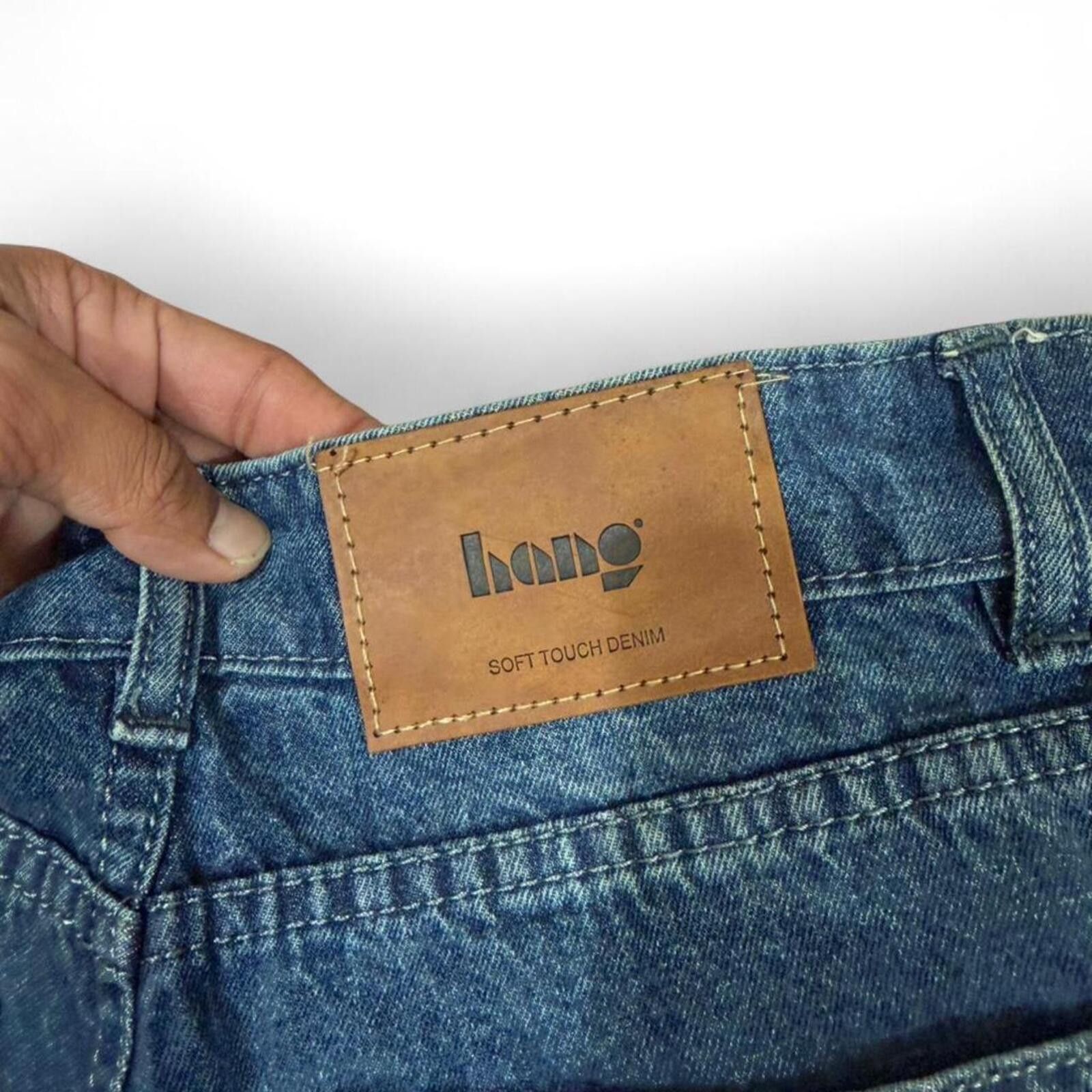 True Religion Hang blue jeans with yellow paint splatter Size US 30 / EU 46 - 5 Thumbnail