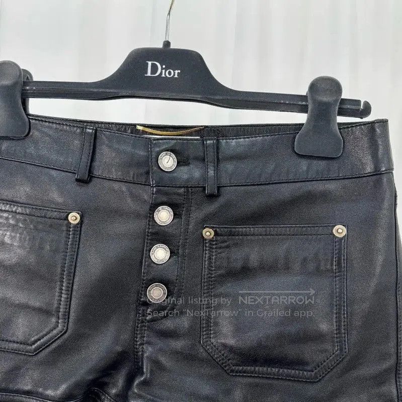 Yves Saint Laurent YSL Black Leather Summer Shorts for Women . Size 22" - 3 Thumbnail