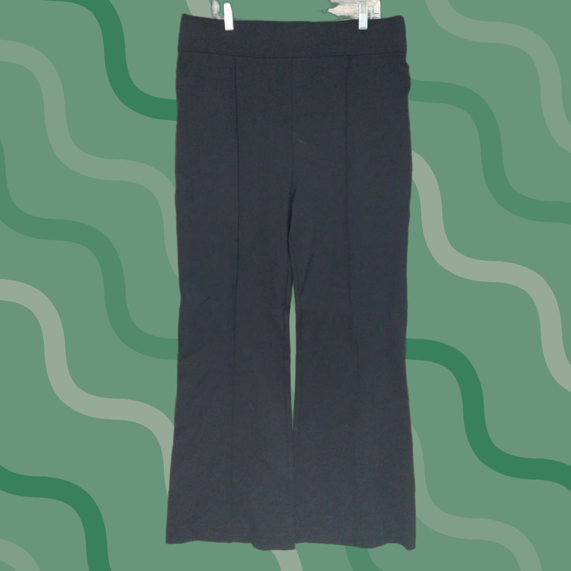 Spanx SPANX Plus Size 2X Ponte Flare Pants High Rise Black Athleisure Women Size 40" / US 18 - 1 Thumbnail