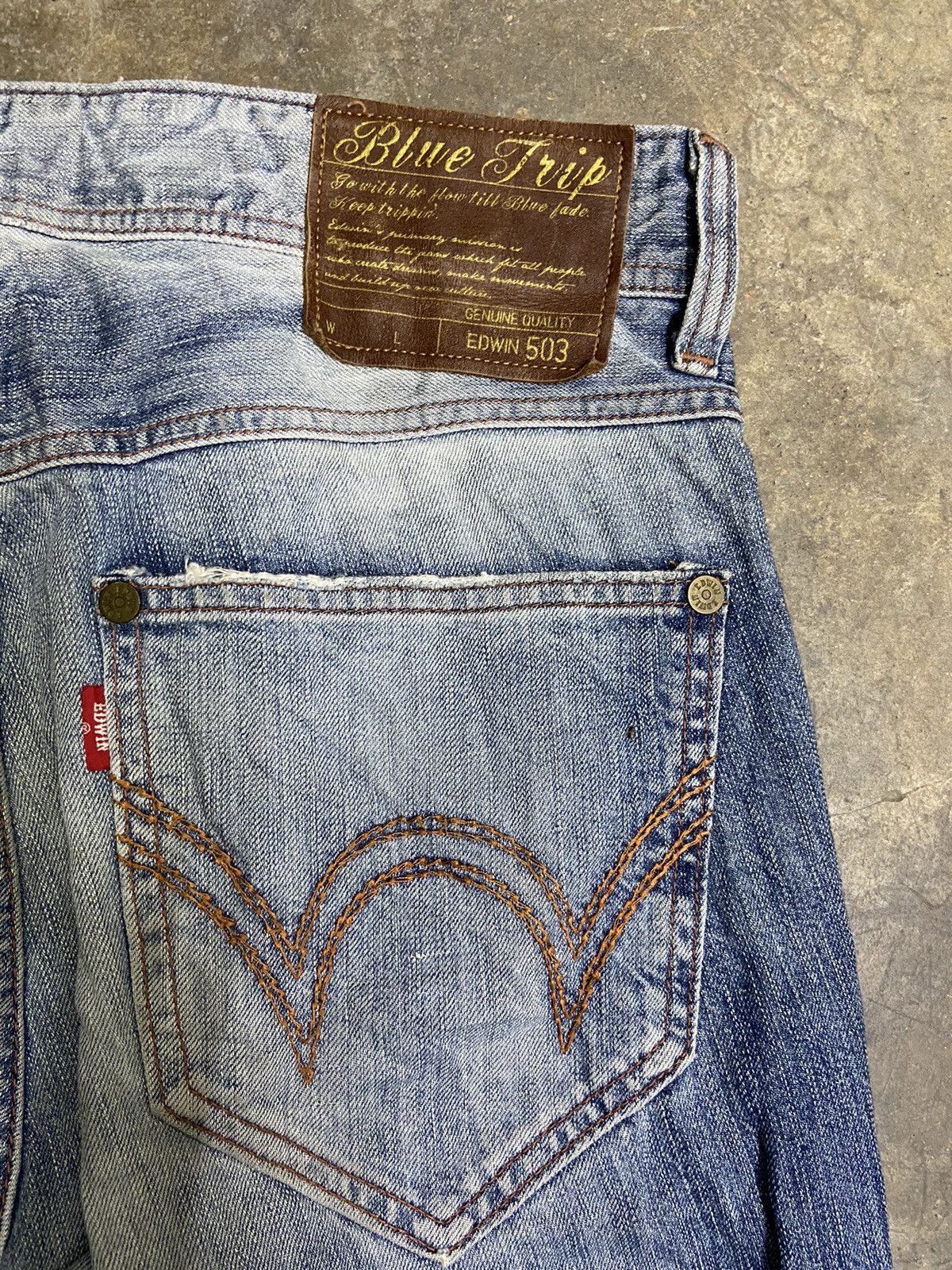 Le Grande Bleu (L.G.B.) 🔥 Vtg Edwin Jeans Blue Trip flare Street fashion distressed Size US 36 / EU 52 - 7 Thumbnail