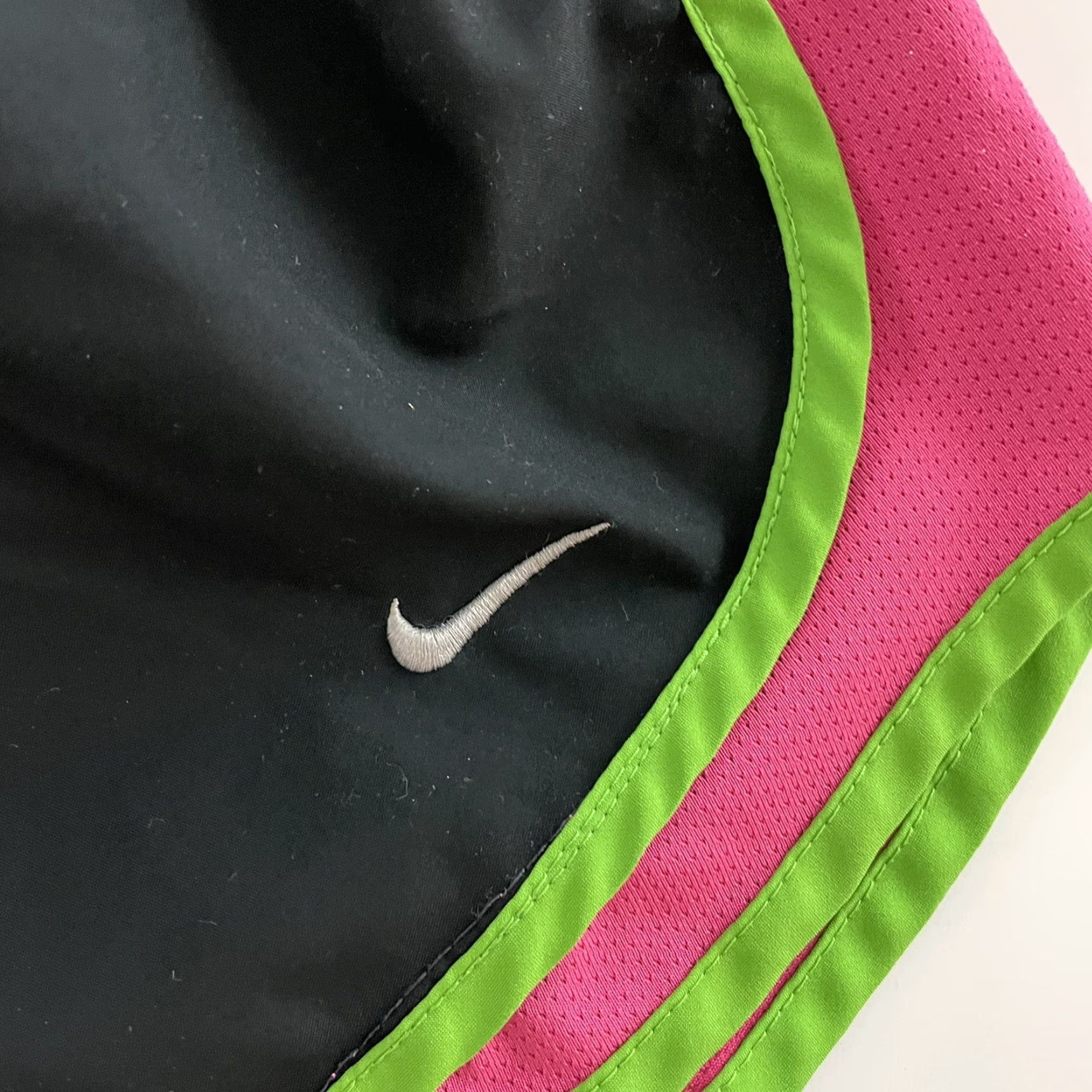 Nike Nike Dri-Fit Lined Athletic Running Shorts Women's Black Pink Green S Shorts Nike Women Athletic Activewear Shorts) Size 28" / US 6 / IT 42 - 3 Thumbnail