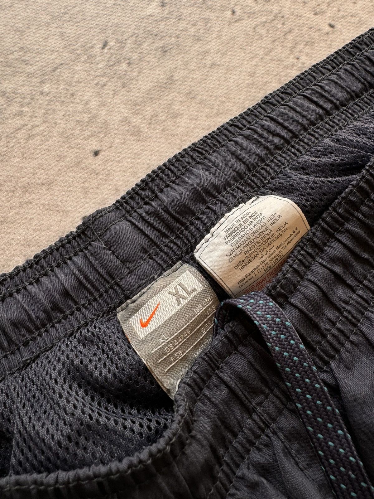 Nike × Vintage NIKE VINTAGE BASIC LOGO OVERSIZE BAGGY PANTS Size US 34 / EU 50 - 6 Thumbnail