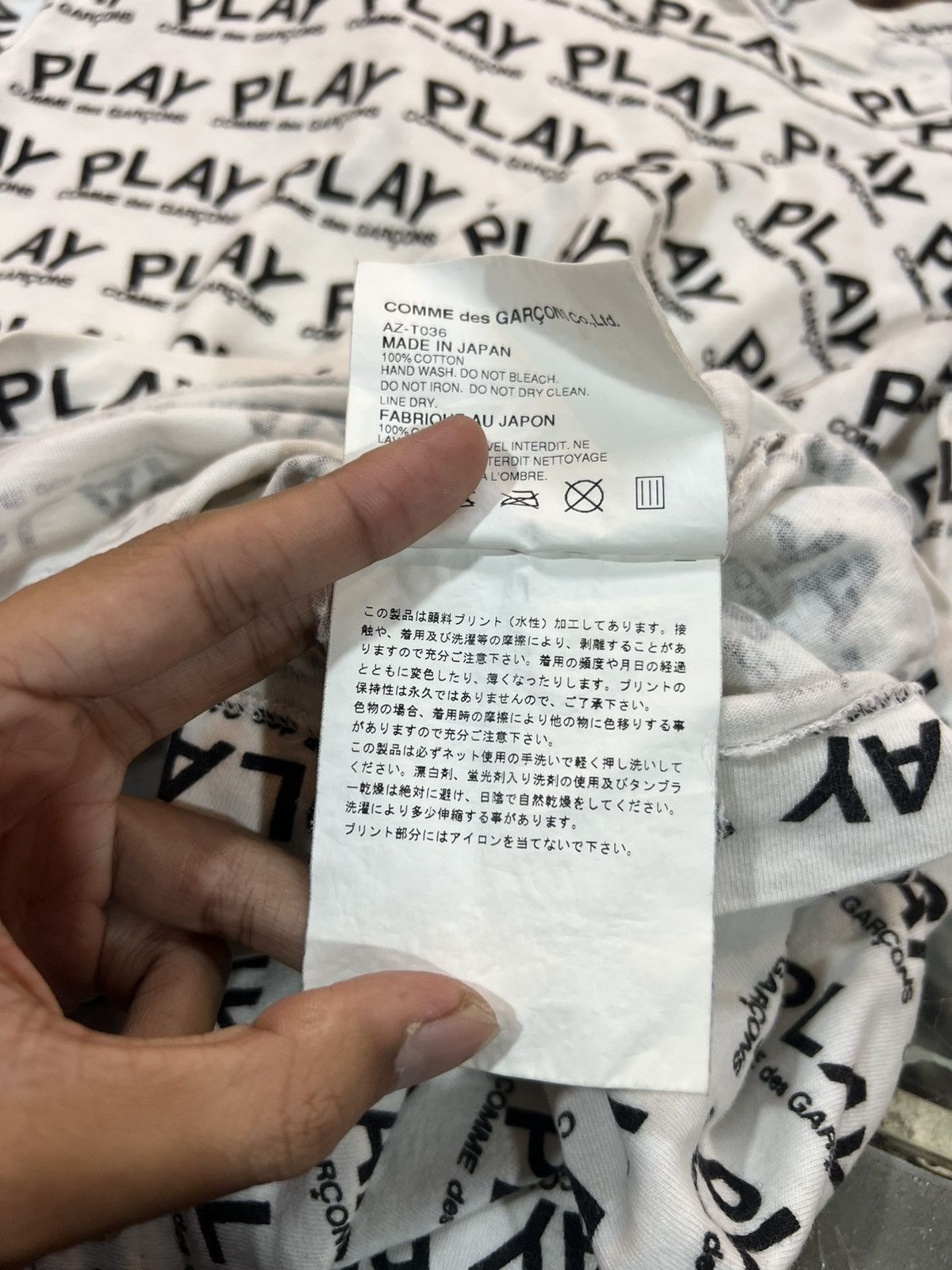 Comme des Garcons PLAY Comme Des Garcons PLAY Overprint Tee Size US M / EU 48-50 / 2 - 7 Thumbnail